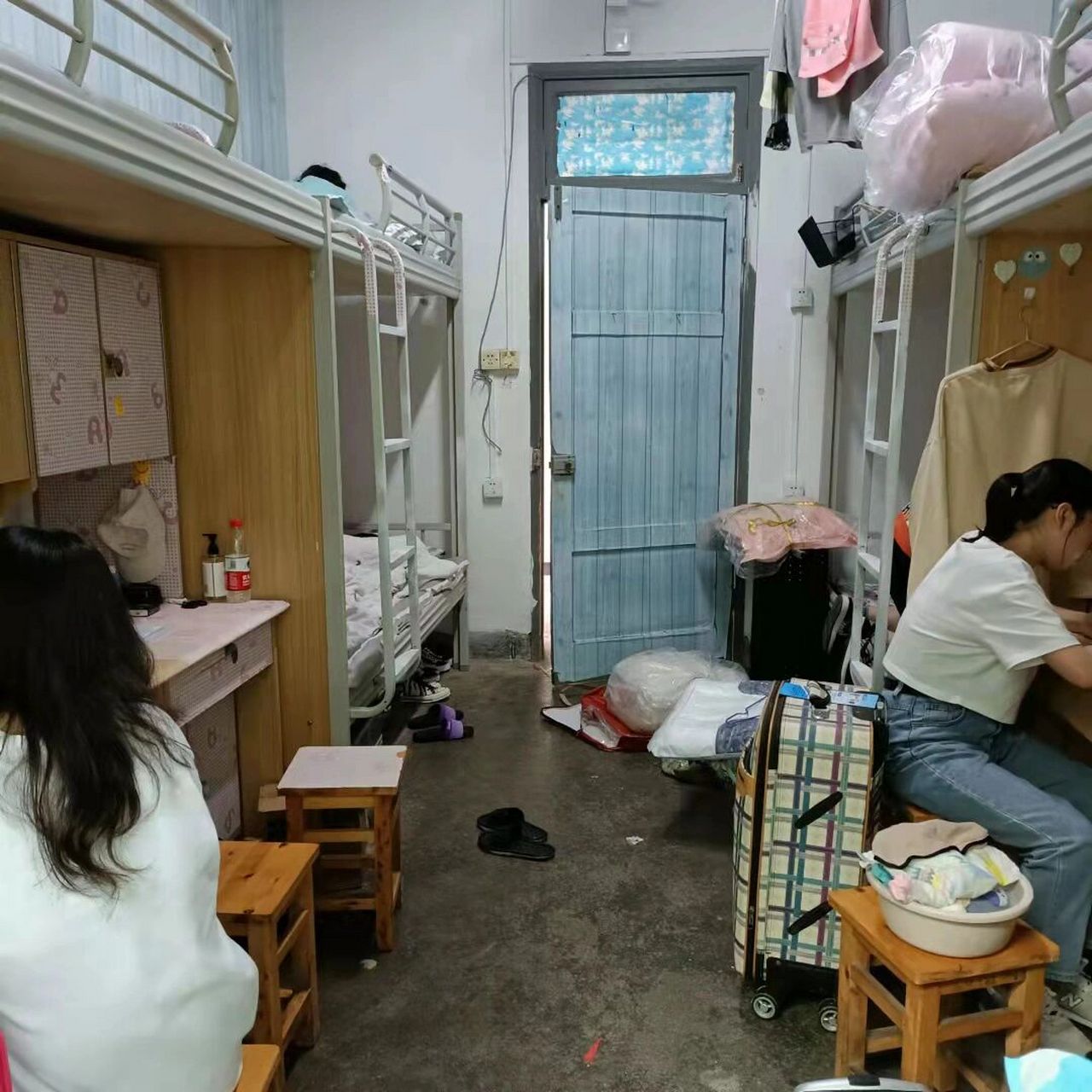 重庆第二师范学院宿舍 [挤眼][挤眼]