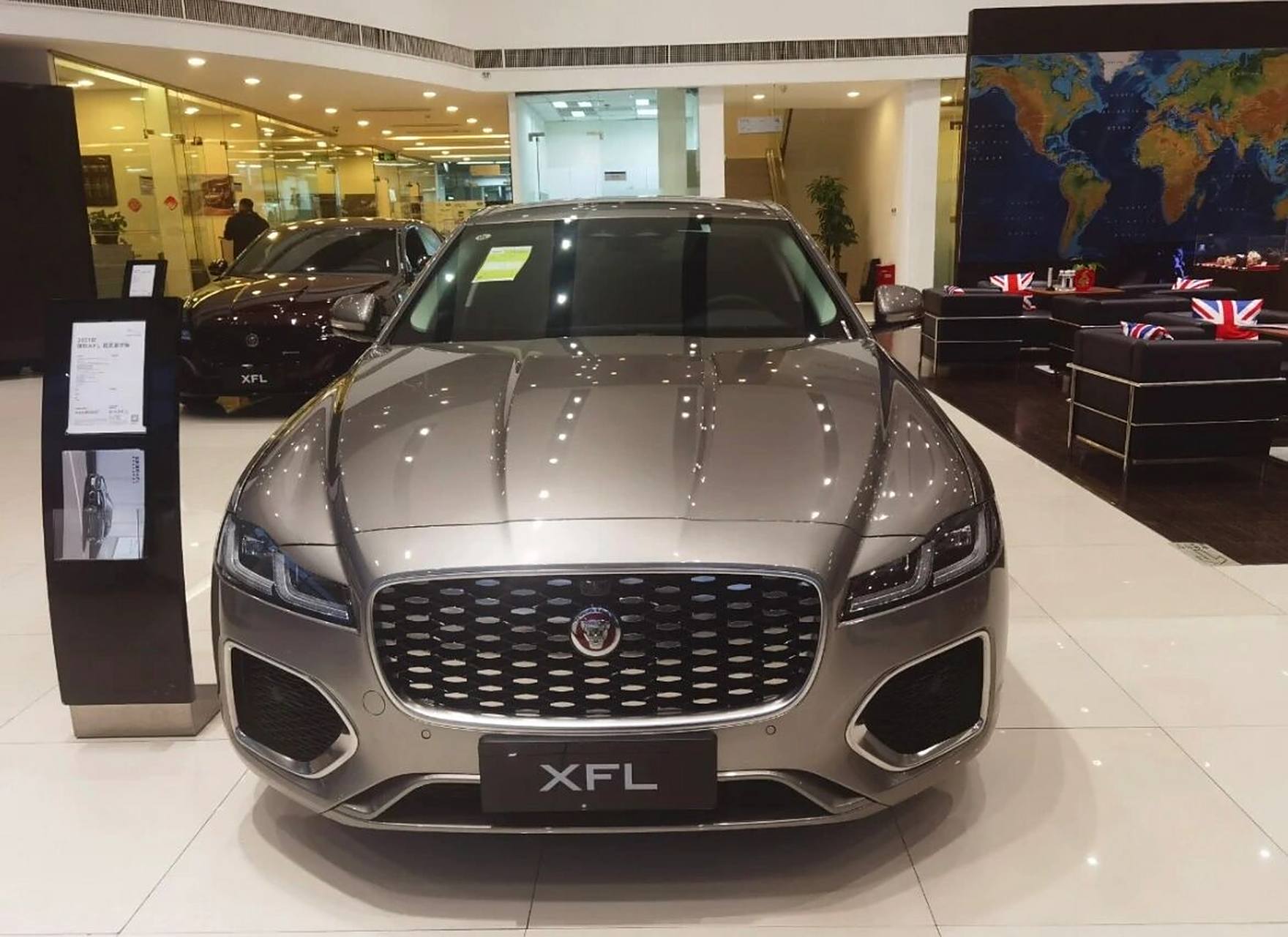 捷豹xfl 颜色大全,一个比一个酷,你喜欢哪个 你不可能都见过或者认识