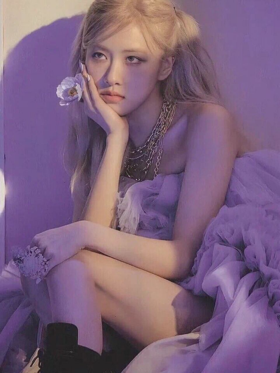 rose这些照片也太适合自制小卡了吧  真的是艺术品啊 这些照片真的绝