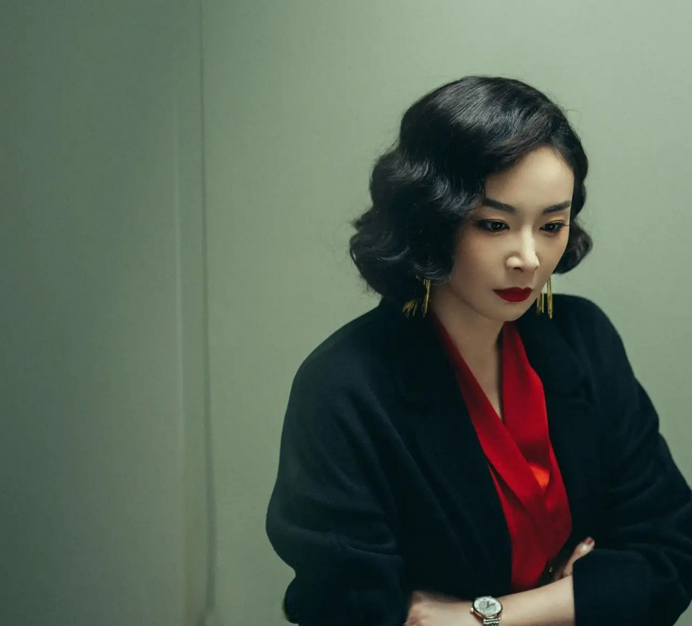 第一次看到女演员高叶的这种妆容打扮,太飒了!