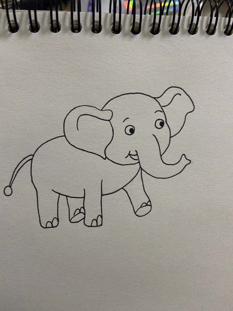 大象简笔画一家三口图片