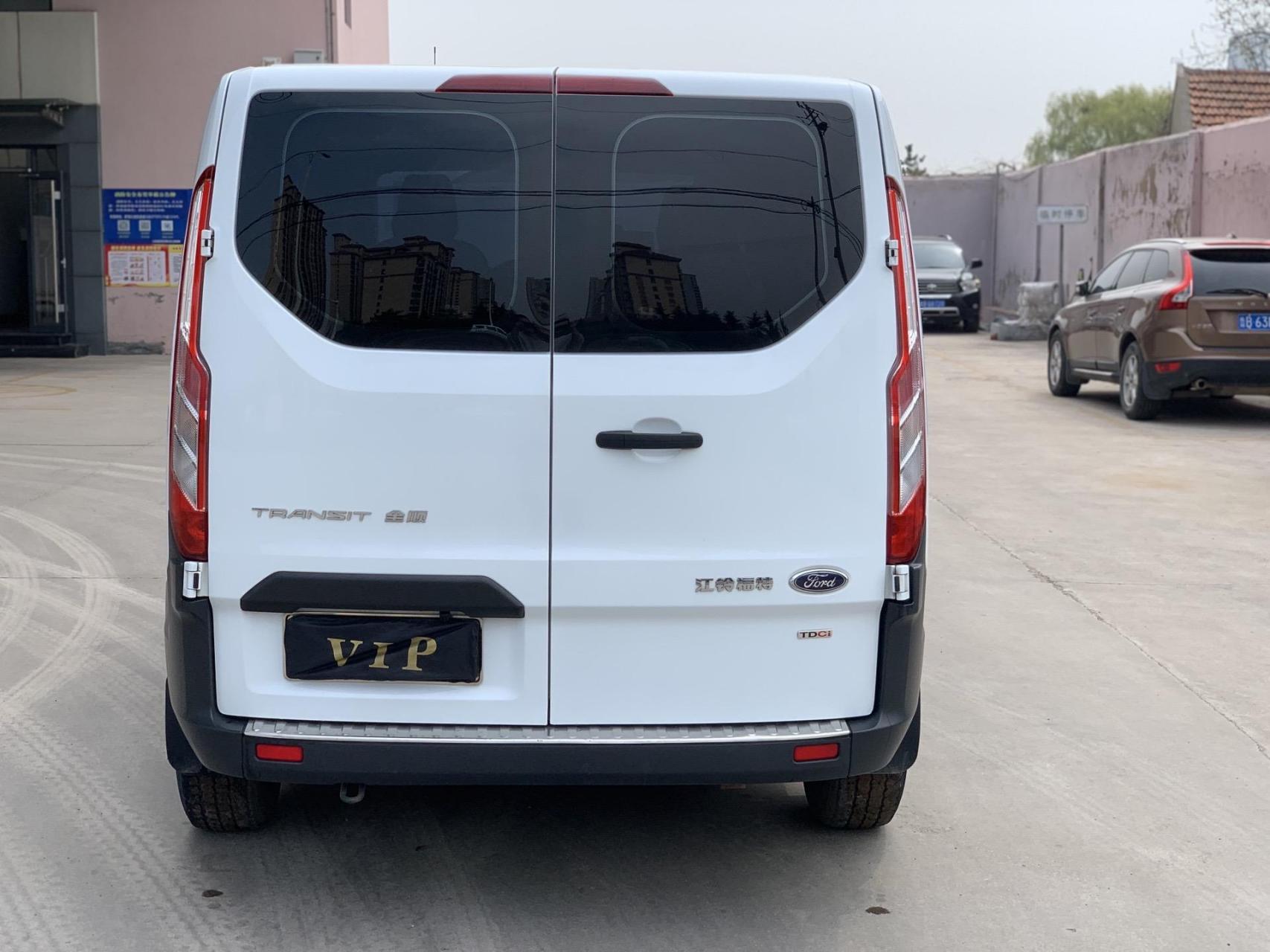 21年福特新全顺,中轴车长5341.柴油6座,原版原漆,实表5.