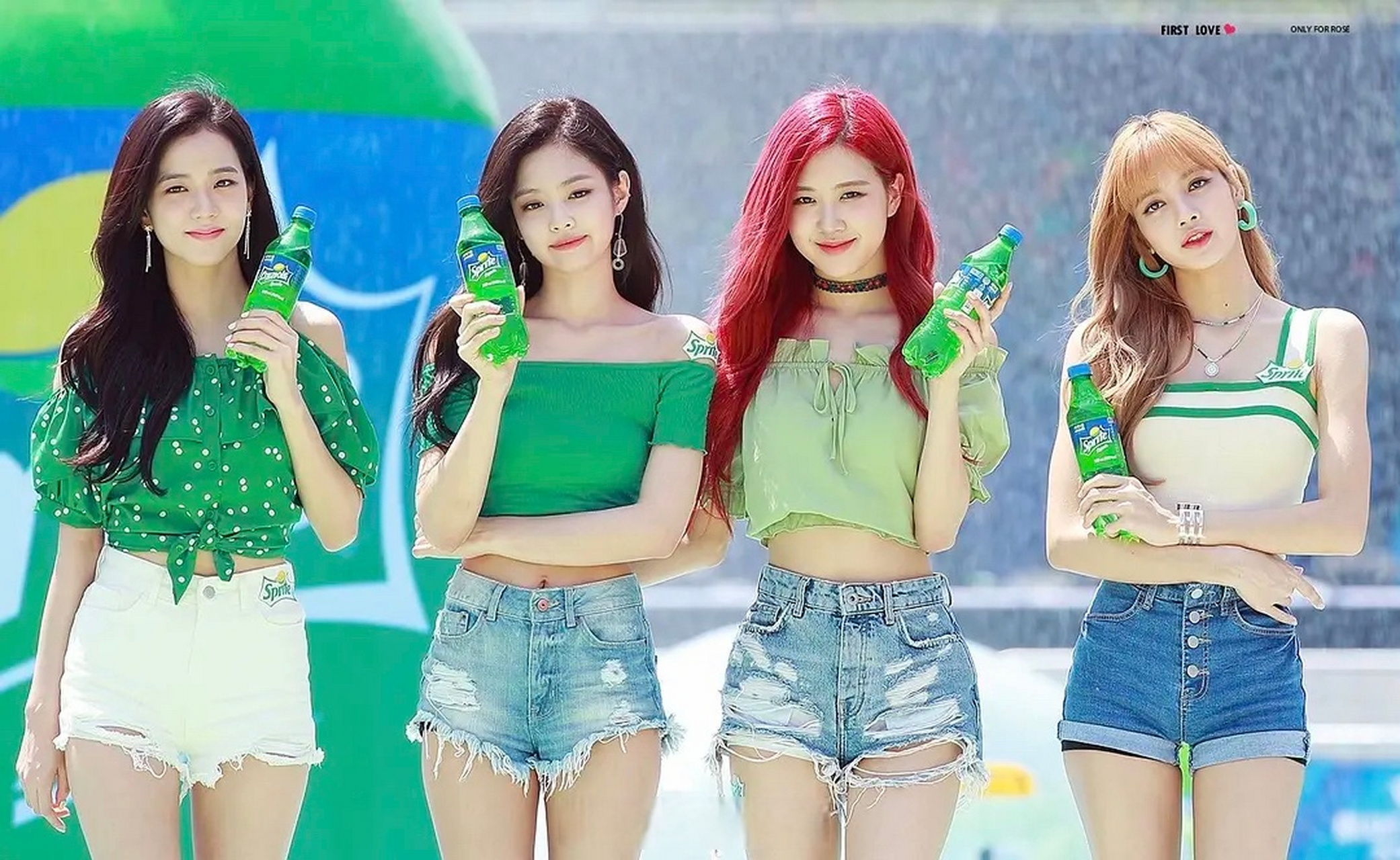 blackpink这场雪碧活动诞生了无数名场面,四个人都在颜值巅峰,现在有