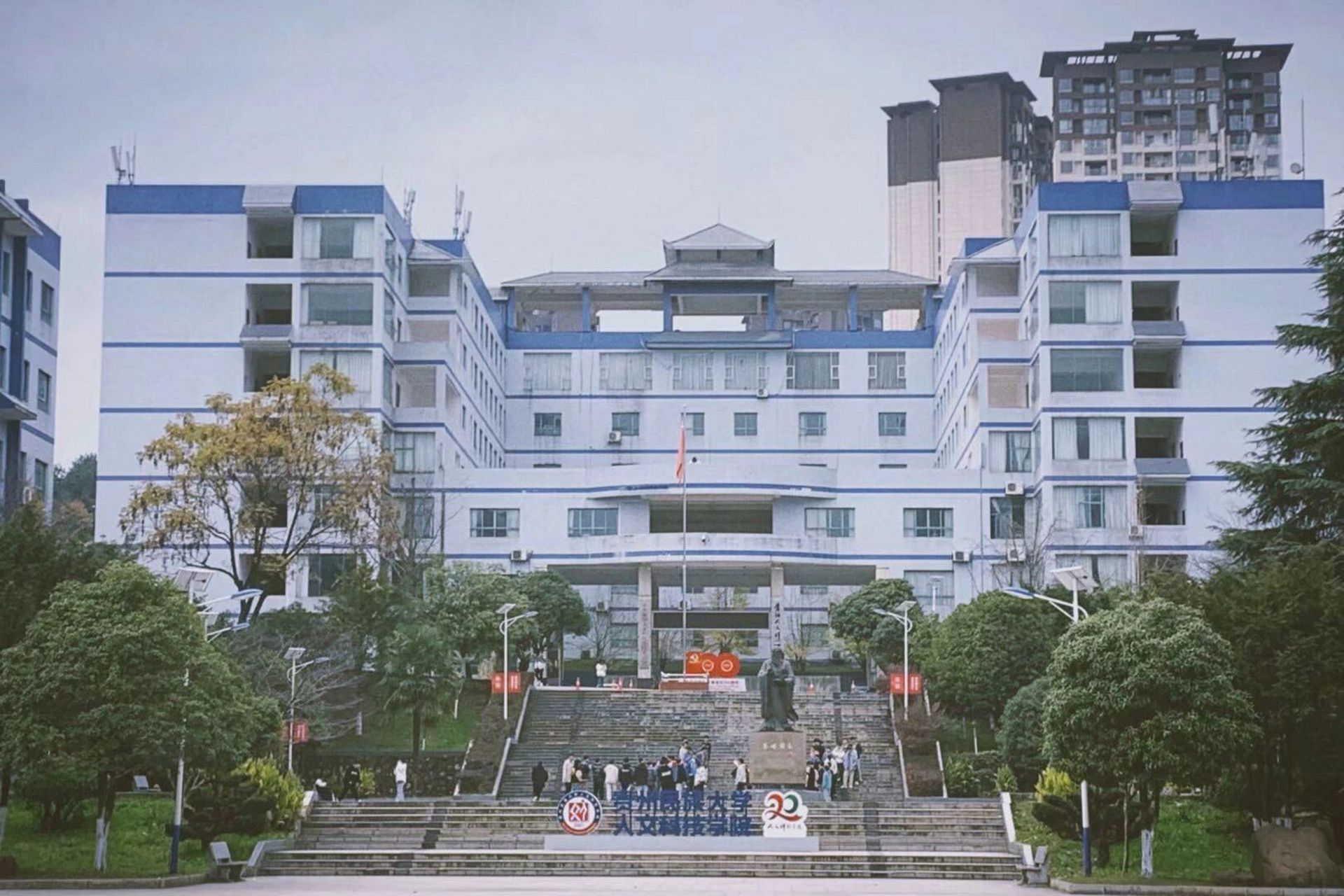 贵阳人文科技学院寝室图 欢迎咨询and报考贵阳人文科技学院