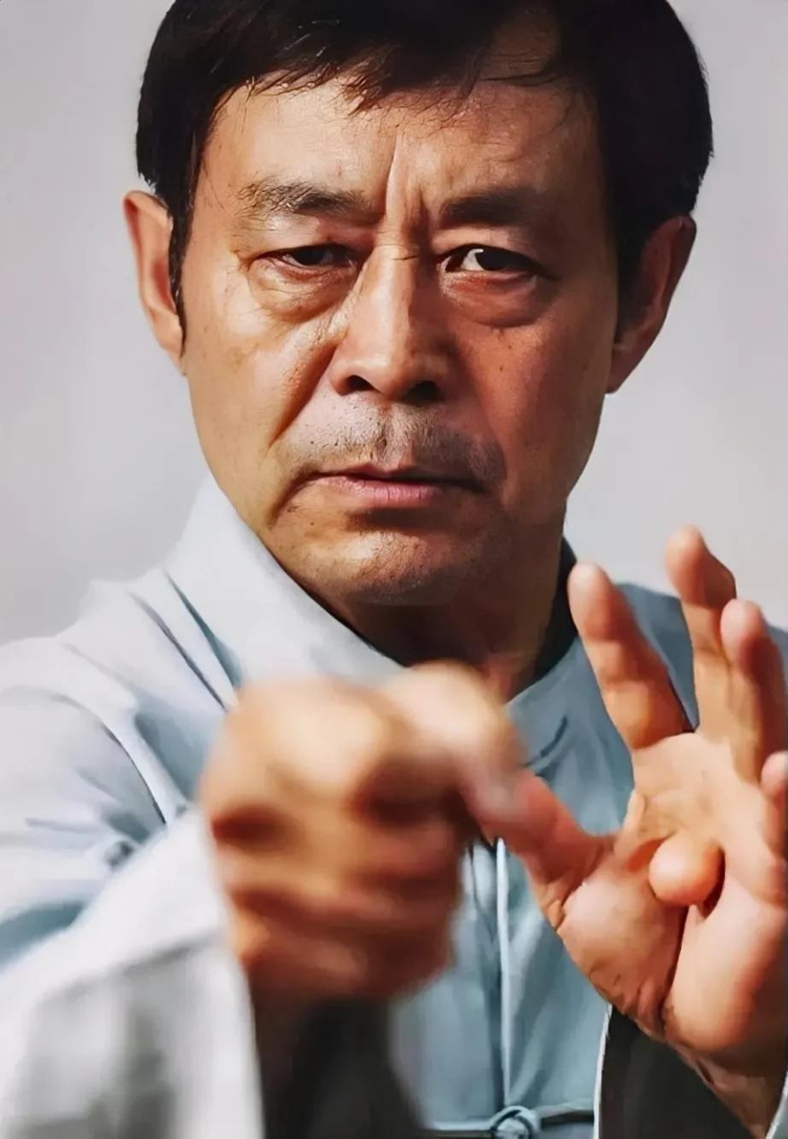 马宝国到底是什么出身?是骡子是马,奉上最全履历自行判断:  1952年,河