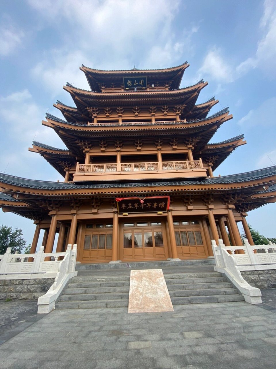 铁道游击队影视城 山东省枣庄市铁道游击队影视城是为纪念中国人民