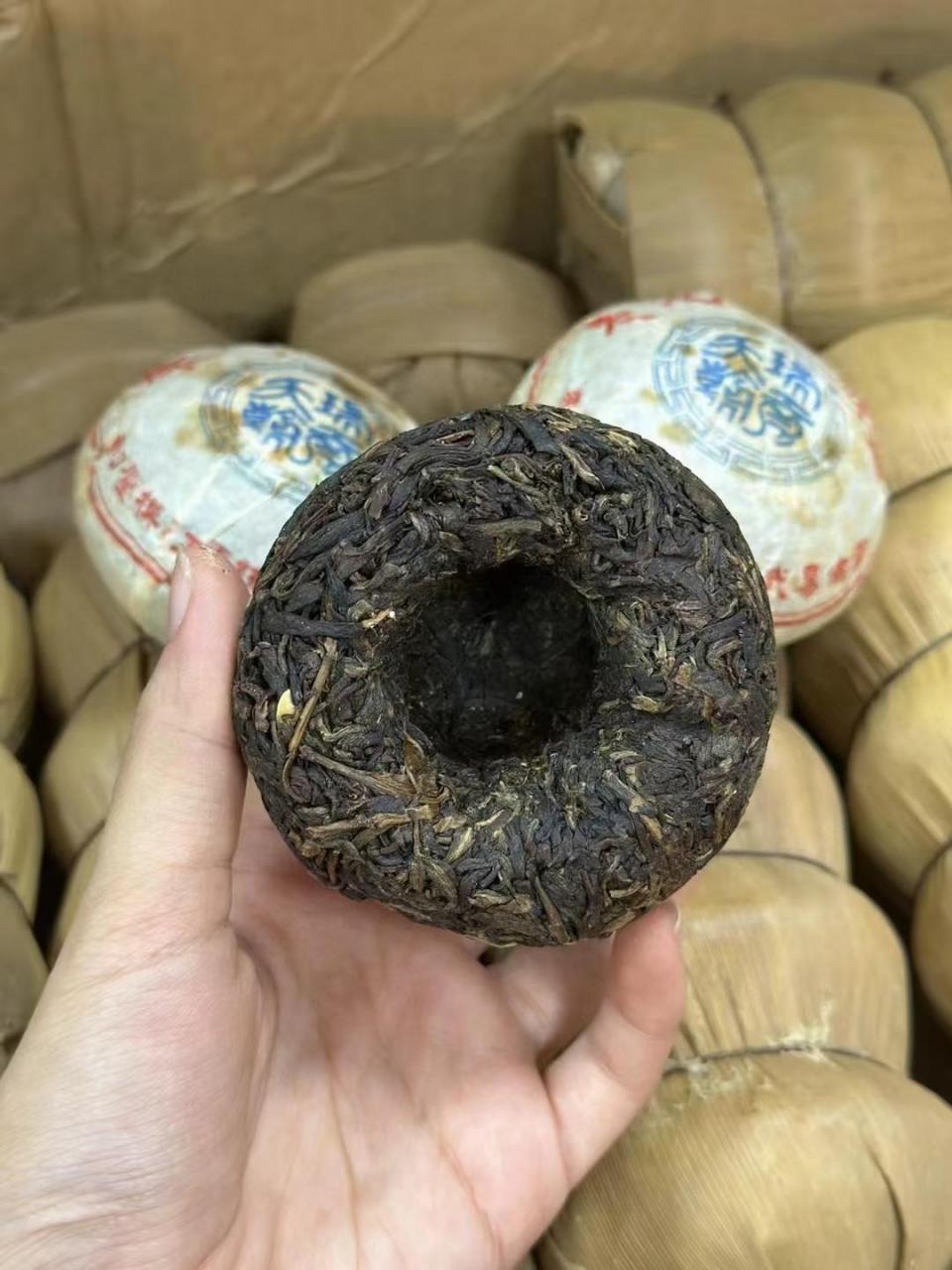 180沱)100克沱茶车顺号第五代传人;车智洁监制易武茶区的野放乔木普洱