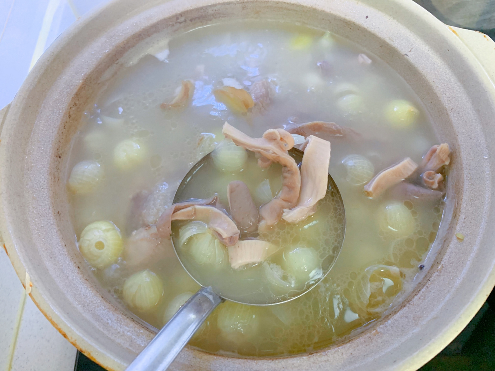 苦藠炖猪肚汤 昨天弄了一上午,苦藠炖猪肚终于成功了,去年去重庆觉得