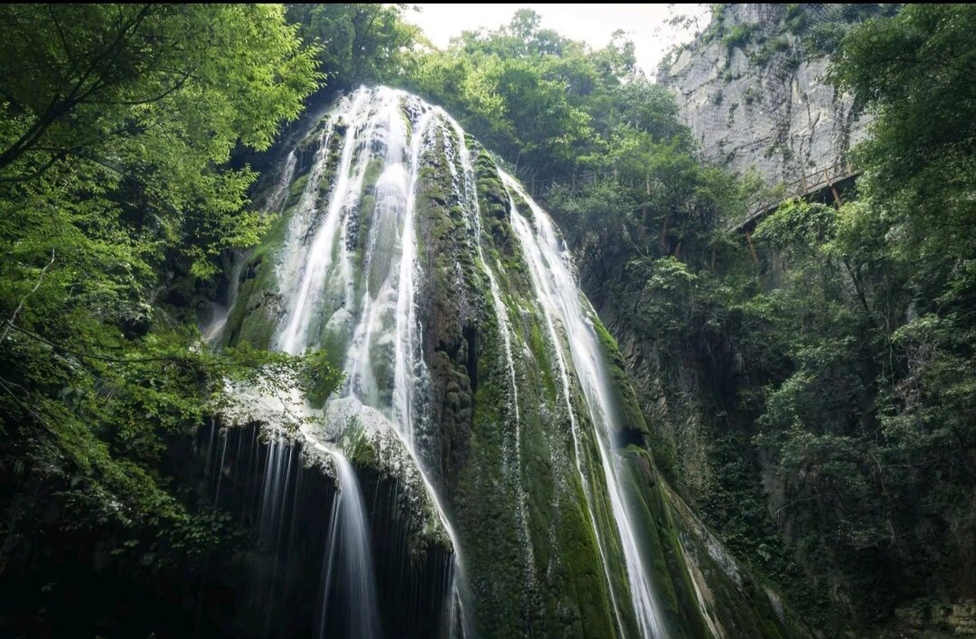 国家4a级旅游景点,湖北荆山生态旅游区核心景区,位于襄阳市南漳县境内