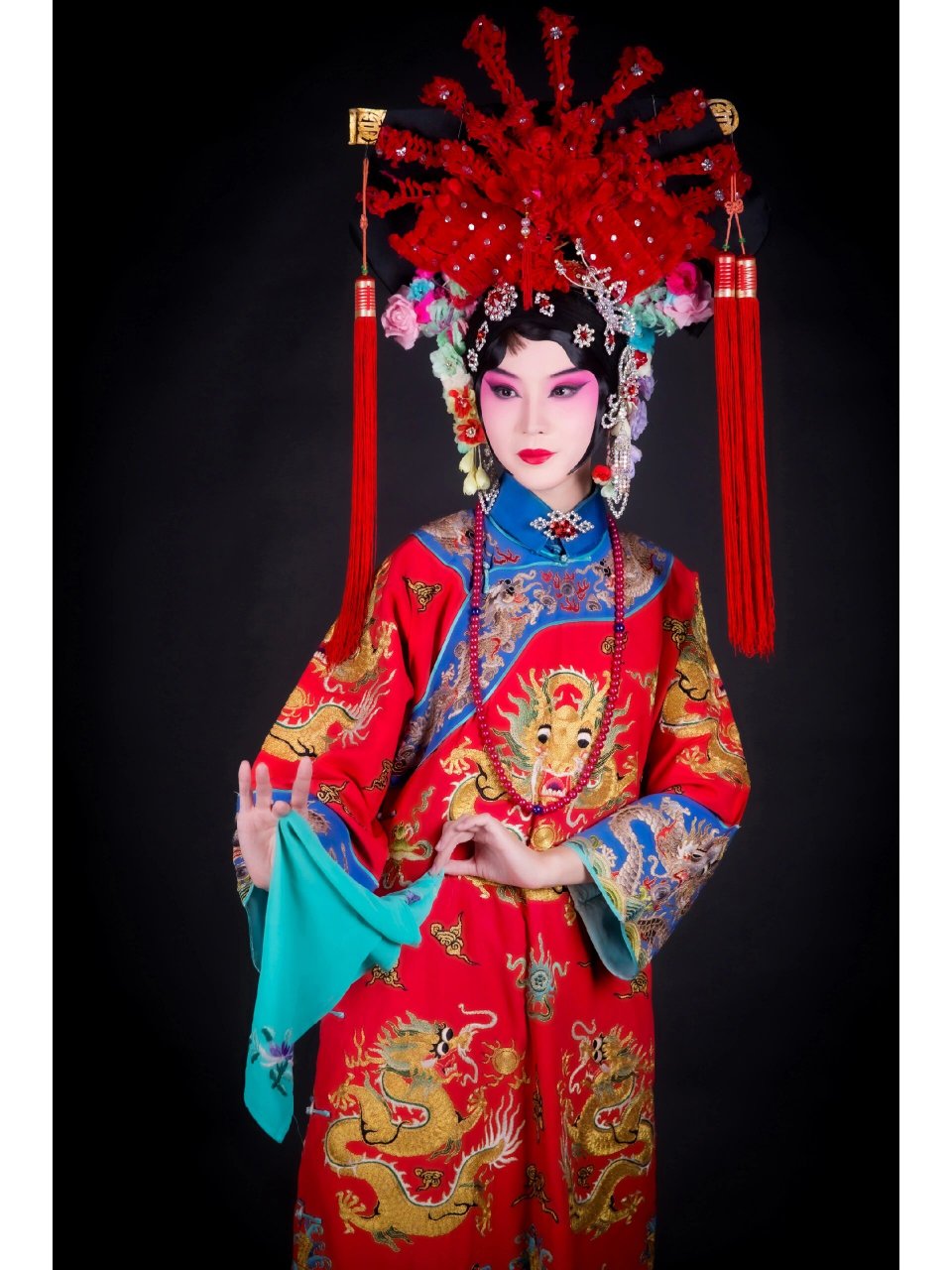 京剧《大登殿》代战公主剧照 大摇大摆上金殿 很喜欢的一位京剧人物