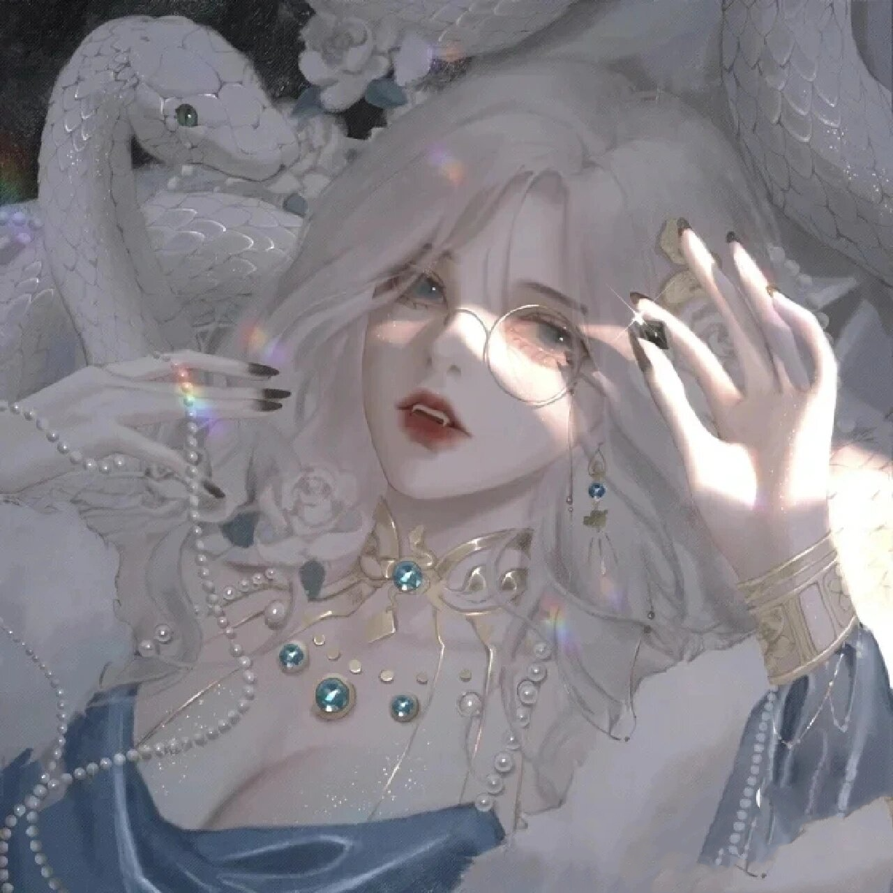 可爱的白蛇头像来啦.