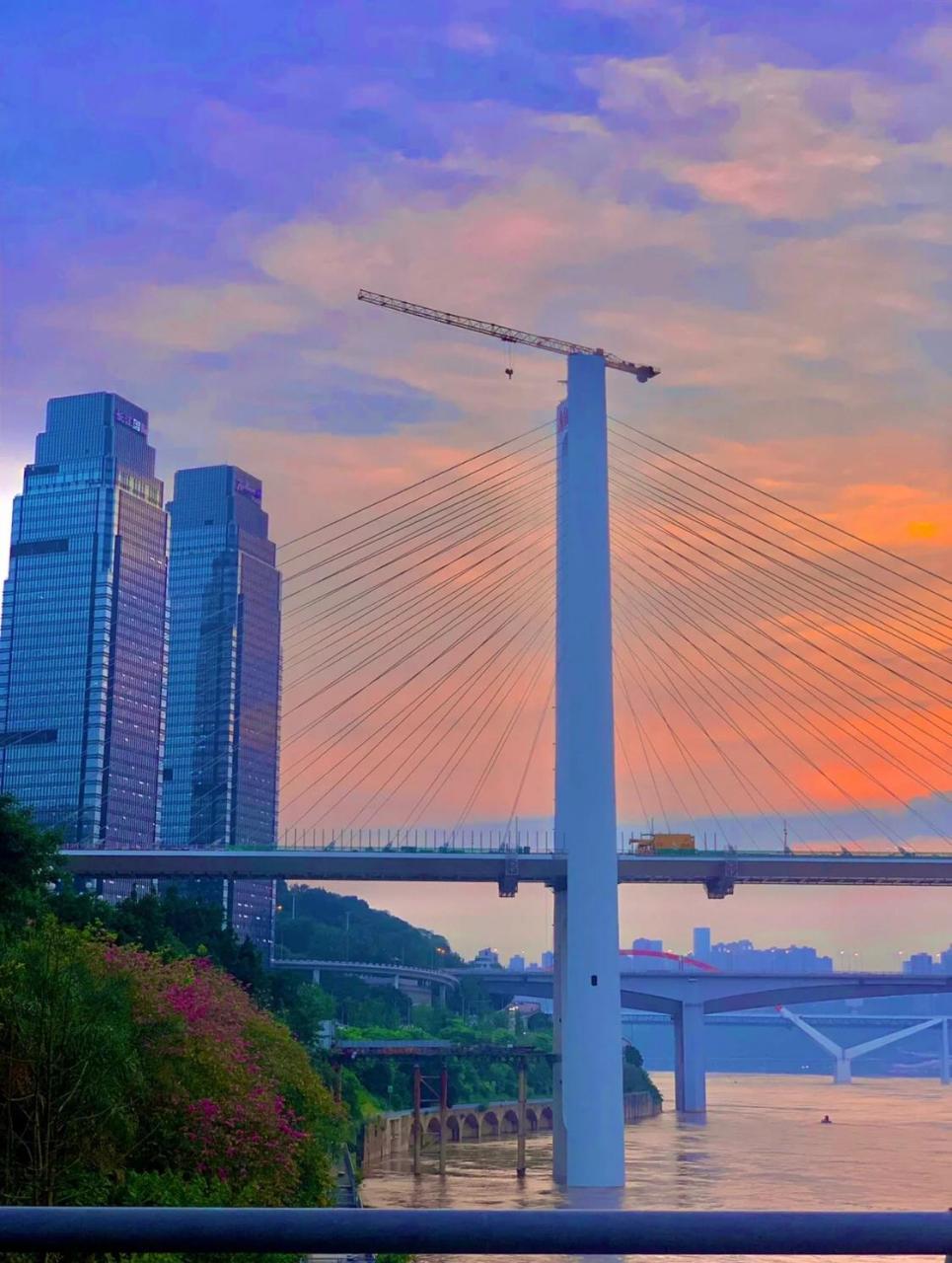 长江国际日落92朱志鑫神图7815(非原创)      去重庆的旅行要