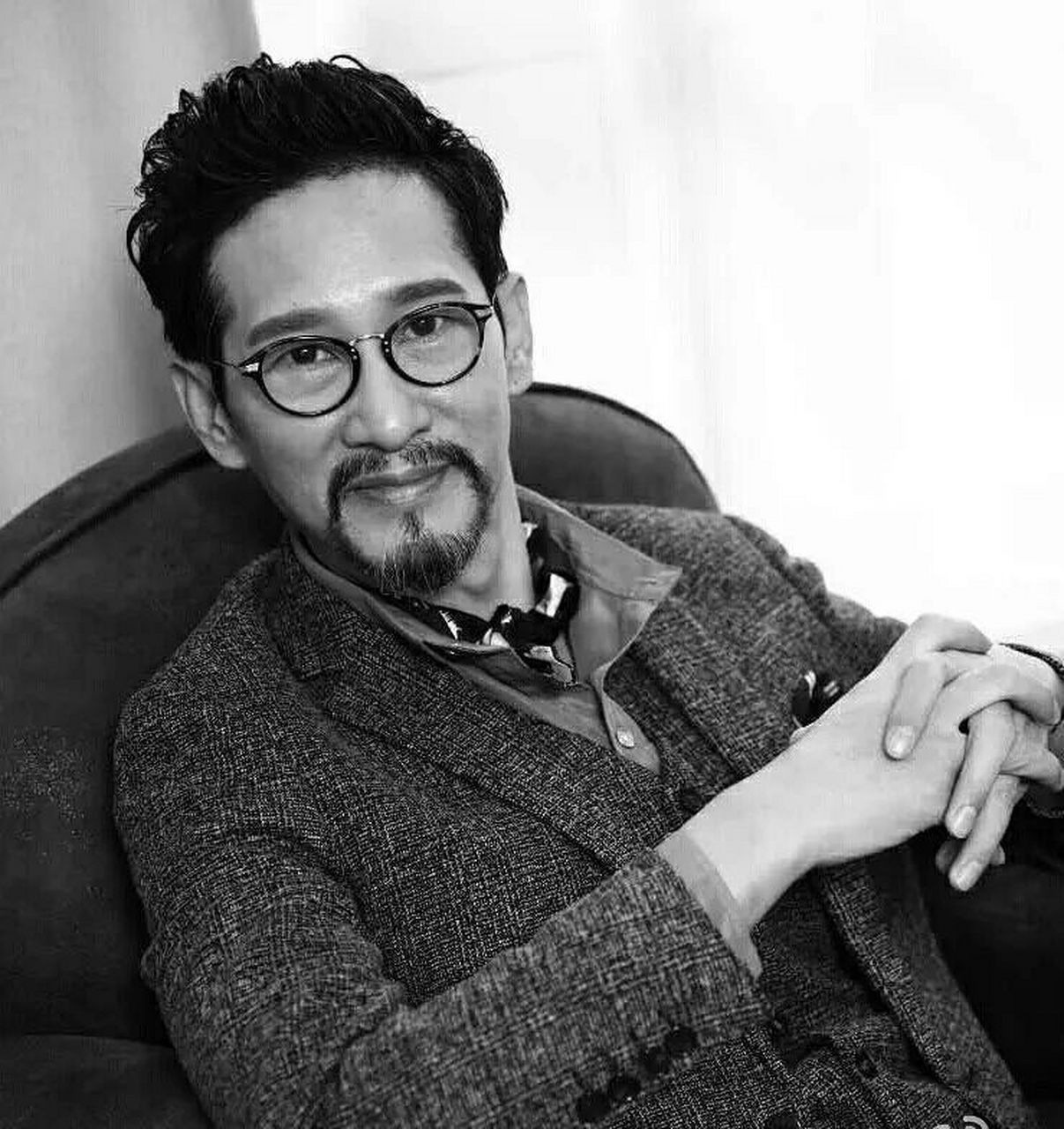 王劲松是怎么做到既霸气又风骨,还有一丝媚 盘点王劲松的五个经典角色