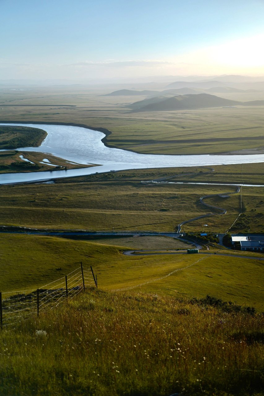 甘南旅游|九曲黄河第一湾 发源于青海省巴颜喀拉山下的黄河, 自西向东