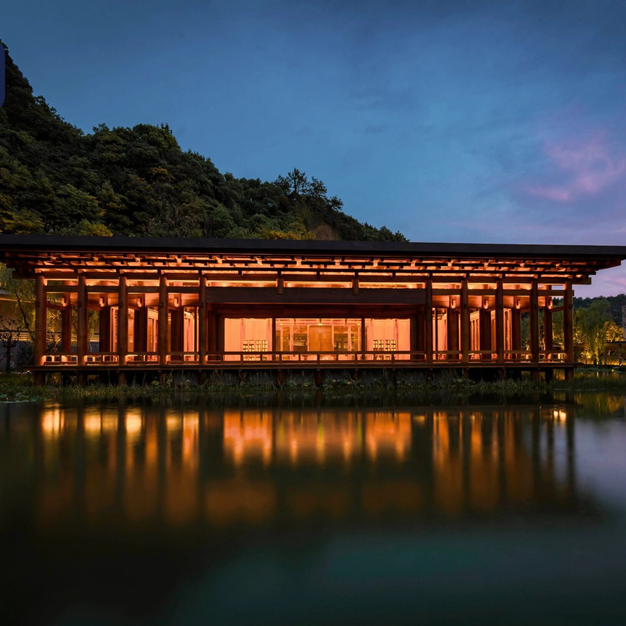 王澍 陆文宇新作:杭州国家版本馆文润阁 文润阁位于杭州良渚遗址附近