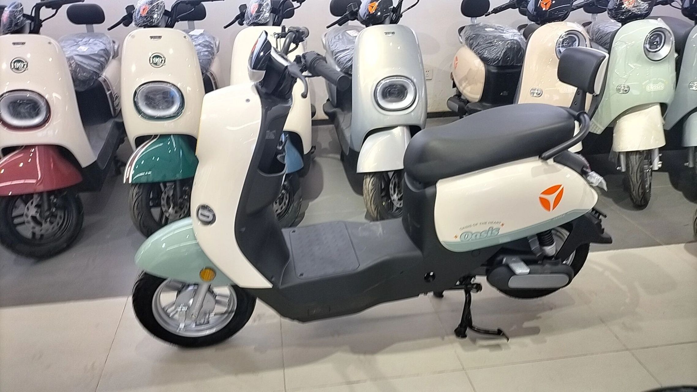 雅迪电动车欧曼3.0只需2399元 小姐姐们快冲! 雅迪电动车欧曼3.