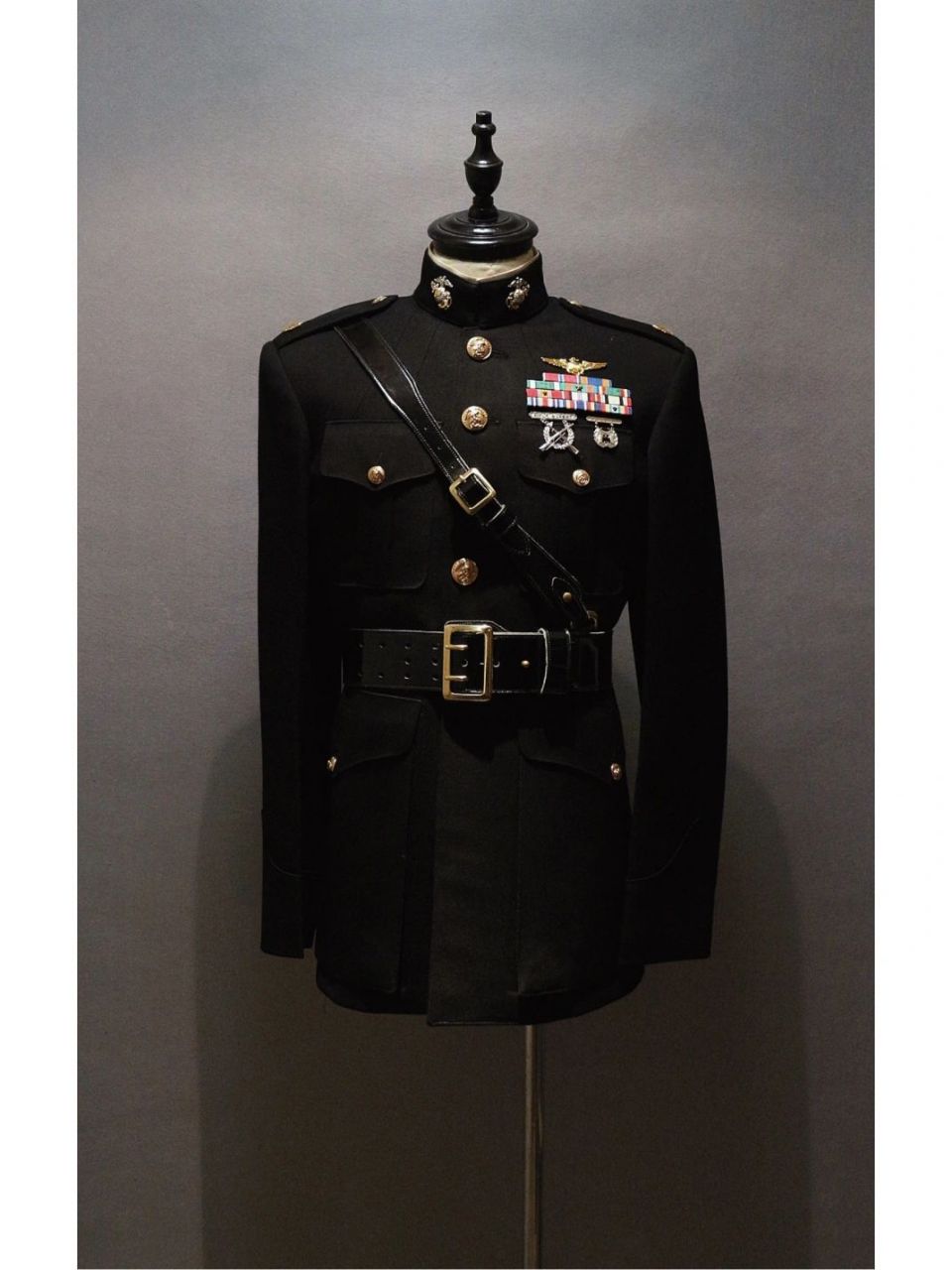 美国海军陆战队军官礼服 usmc 军官b类礼服的三种模式(使用 布腰带