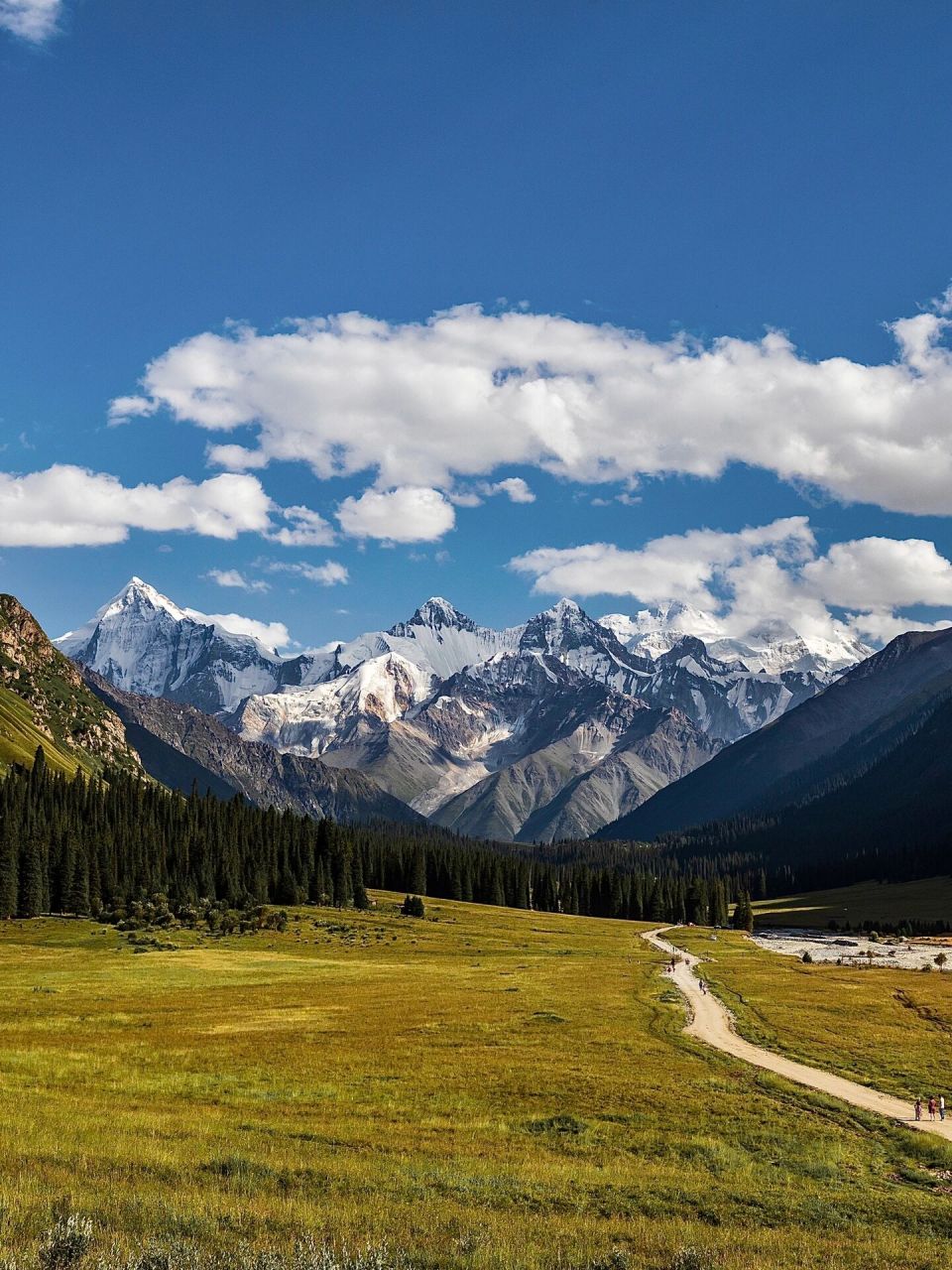 新疆雪山正确打开方式 | 夏塔木扎尔特冰川 夏塔景区,距新疆昭苏县城