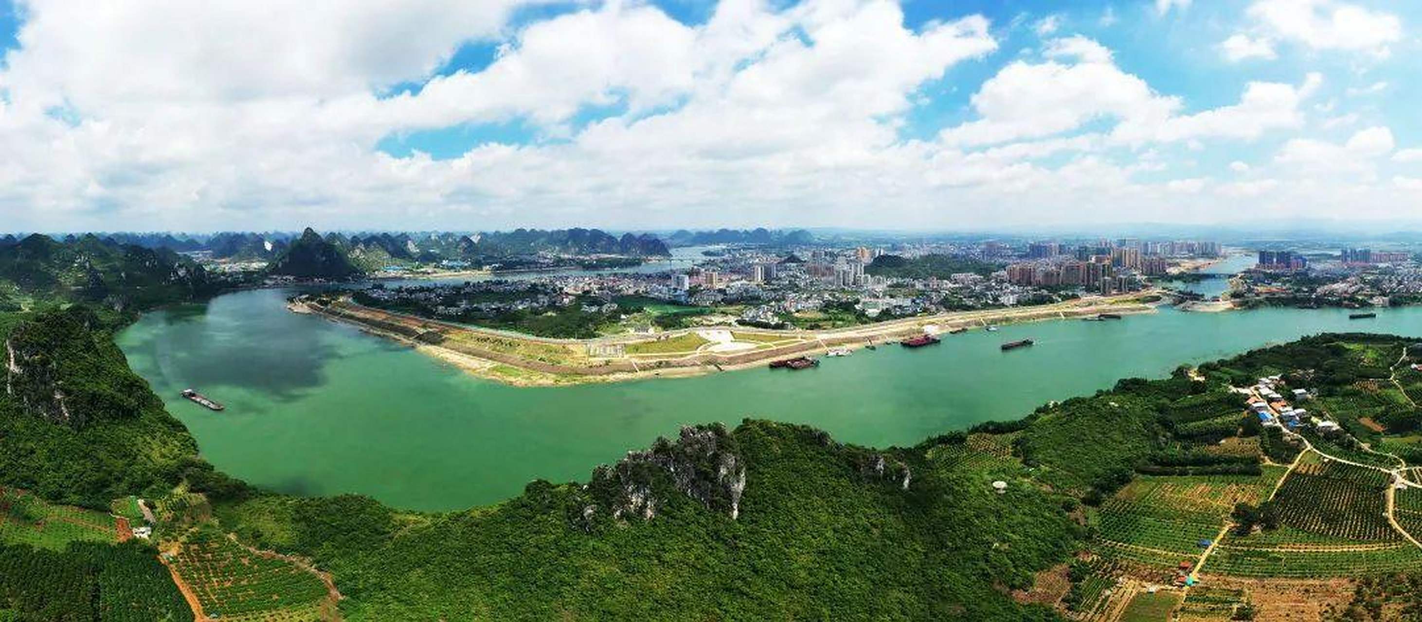 武宣县语言的分布 武宣县,又称仙城,位于广西中部,来宾市东南部.