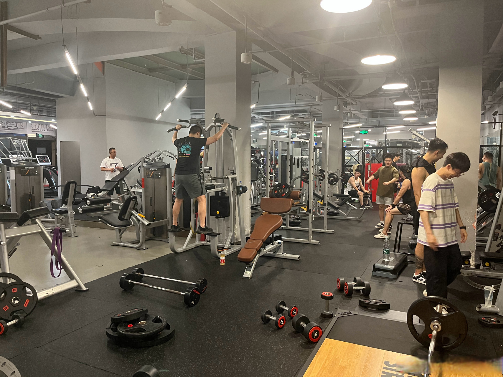 夏日青春派对# 今日健身房力量打卡day14!成功坚持两周!