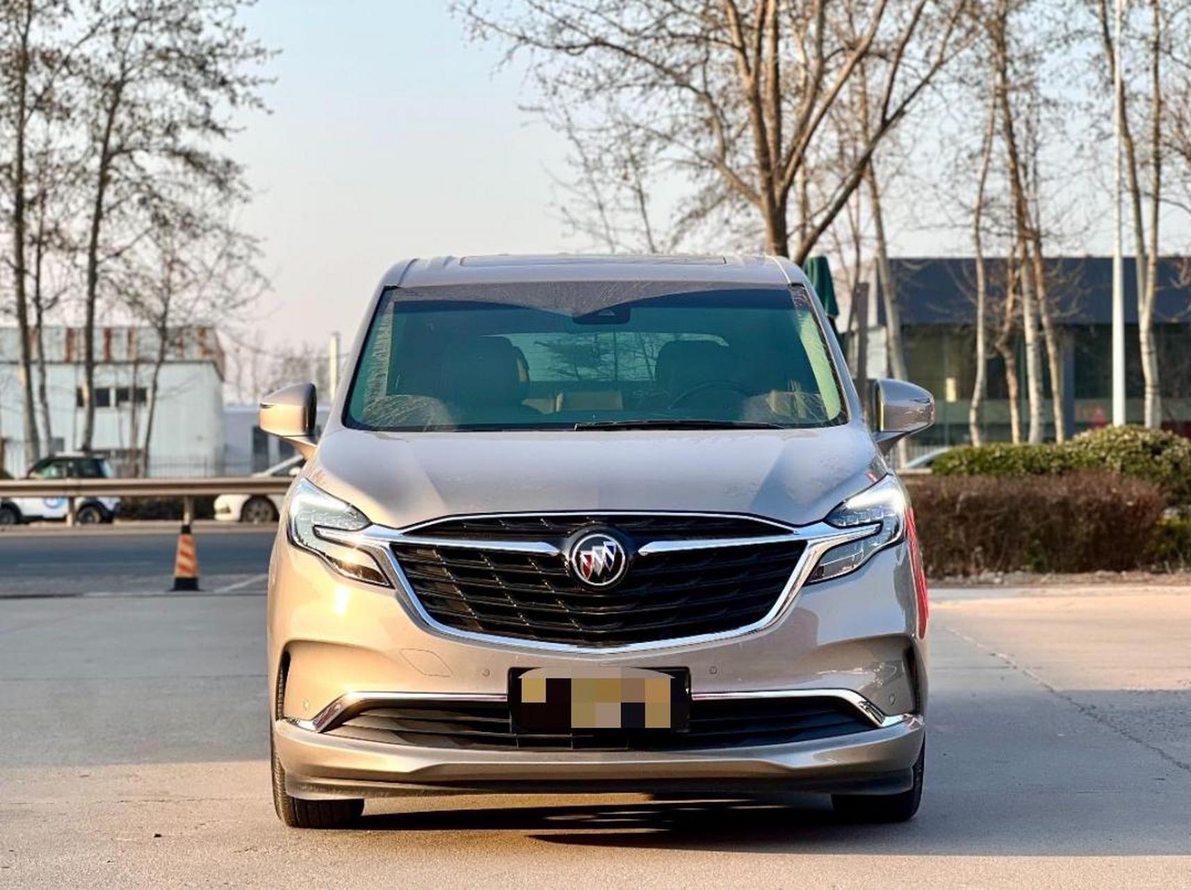 别克gl8 2022款es陆尊 653t  2022年8月16日上牌行驶1.