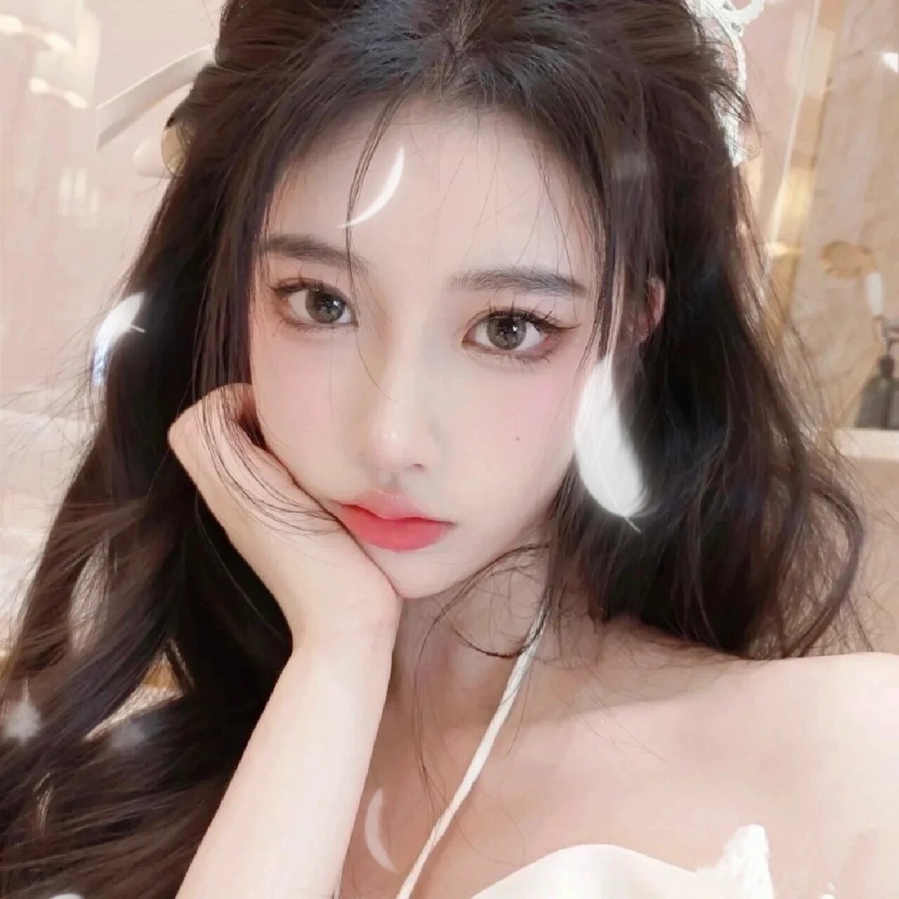 白色系无水印真人女头像