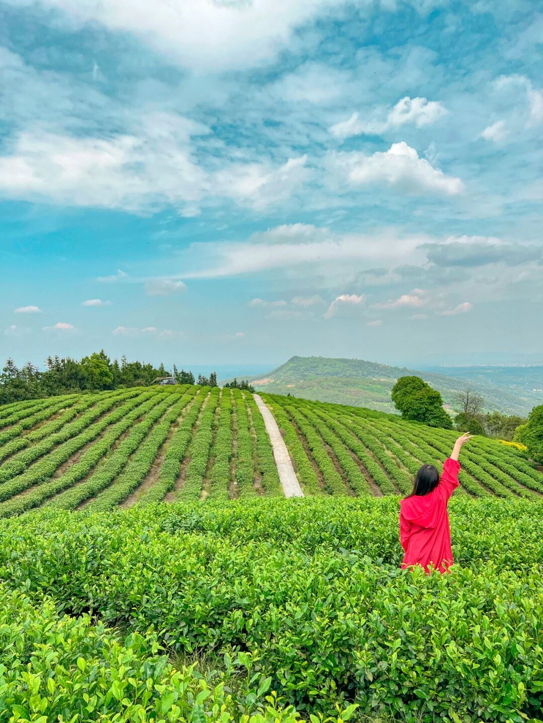 重庆周边游|荣昌燕子崖露营好去处 哈喽,卡妹来打卡荣昌燕子崖 一面是