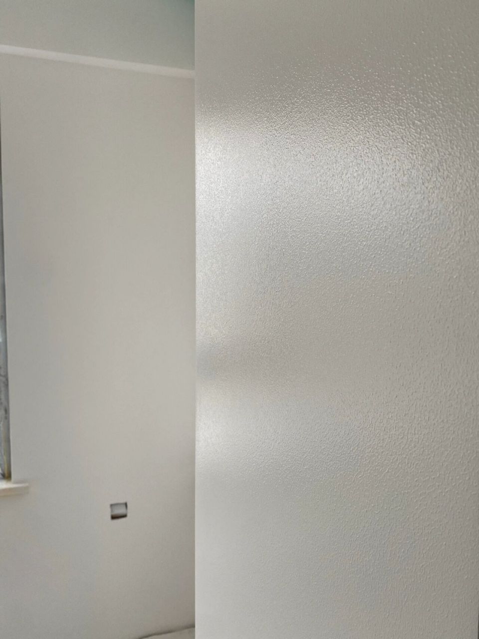 乳胶漆 到底是滚涂好 还是喷涂好0415 有没有跟我一样纠结的姐妹?