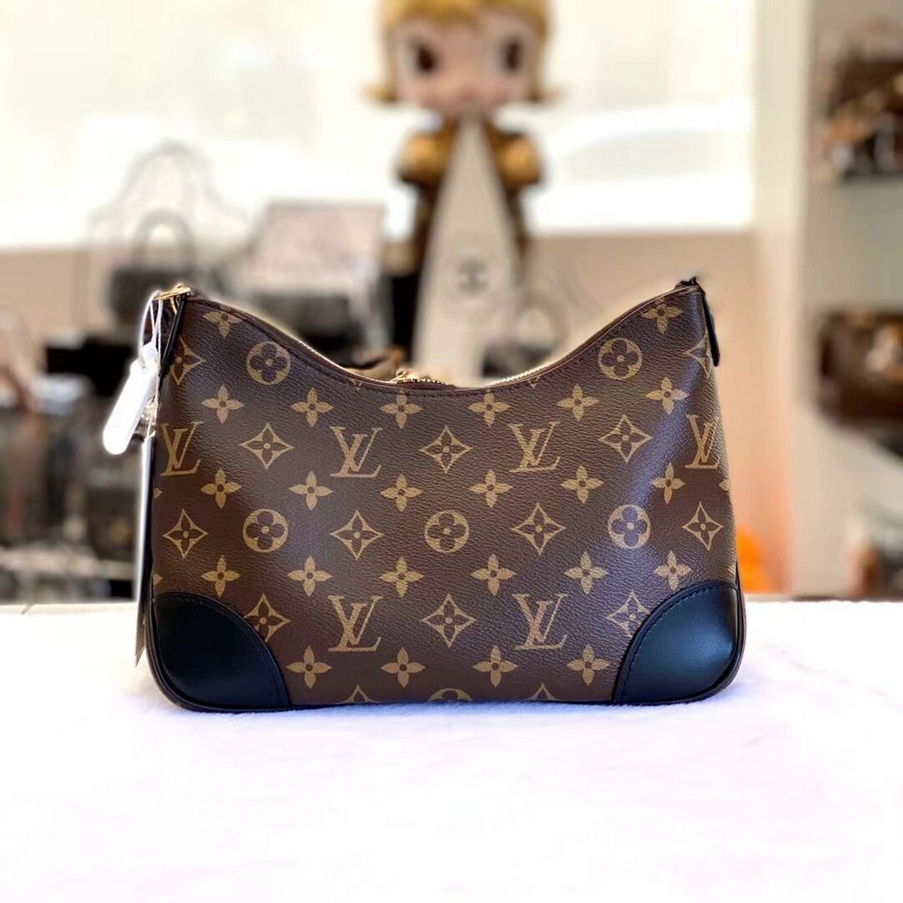 lv新款黑牛角到店啦 lv boulogne新款老花黑拼牛角包 超级热门款 专柜