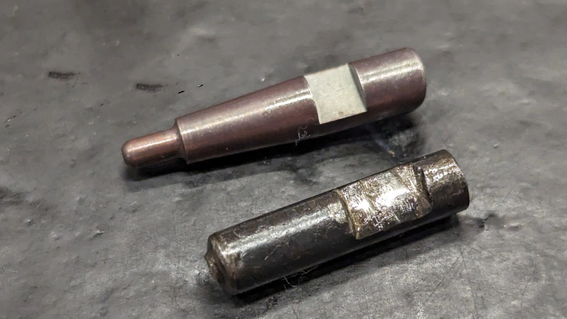 林明登中针枪的撞针来了~ 成功组装回去97 7215本号全部枪械均