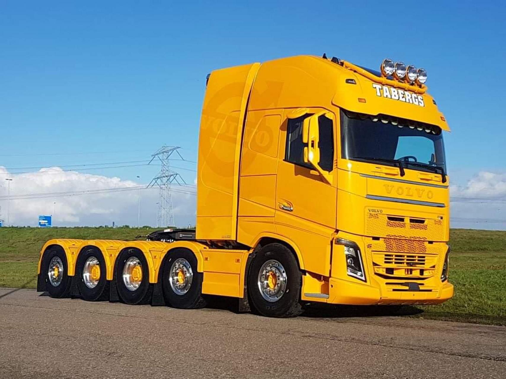颜值在线!沃尔沃大件运输重型牵引车 8×4,10×4
