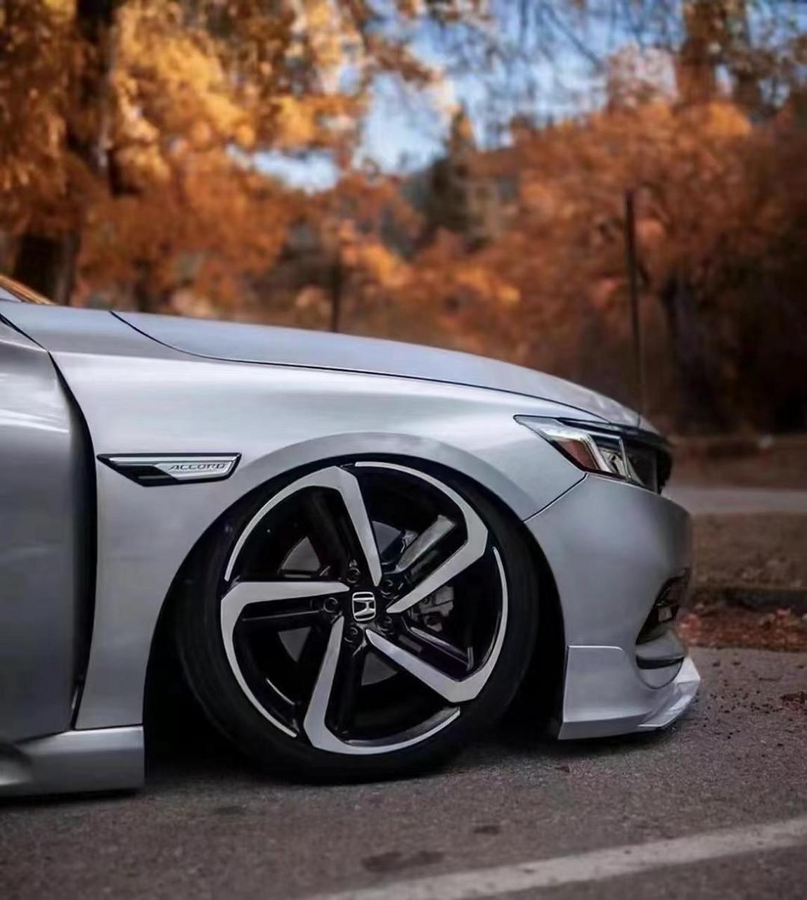 美版刀锋.新车本田十一代雅阁 升级19寸美版刀锋轮毂 六活塞卡钳