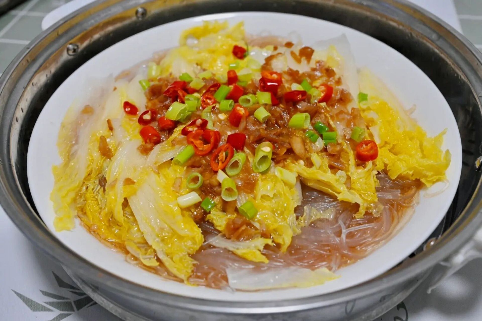 美味蒸菜～蒜蓉粉丝娃娃菜 今天来分享一道美味的家常菜～蒜蓉粉丝