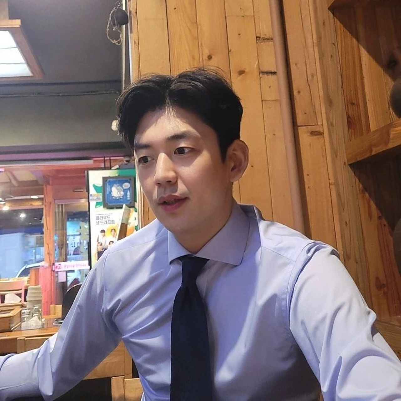 李龙大:帅气欧巴祝你虎年大吉!#除夕快乐