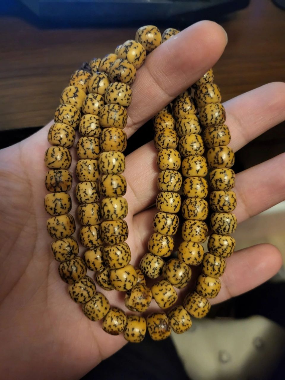 陈化七年的血丝菩提 七年前买的当时还在上初中家长不让玩就放起来了