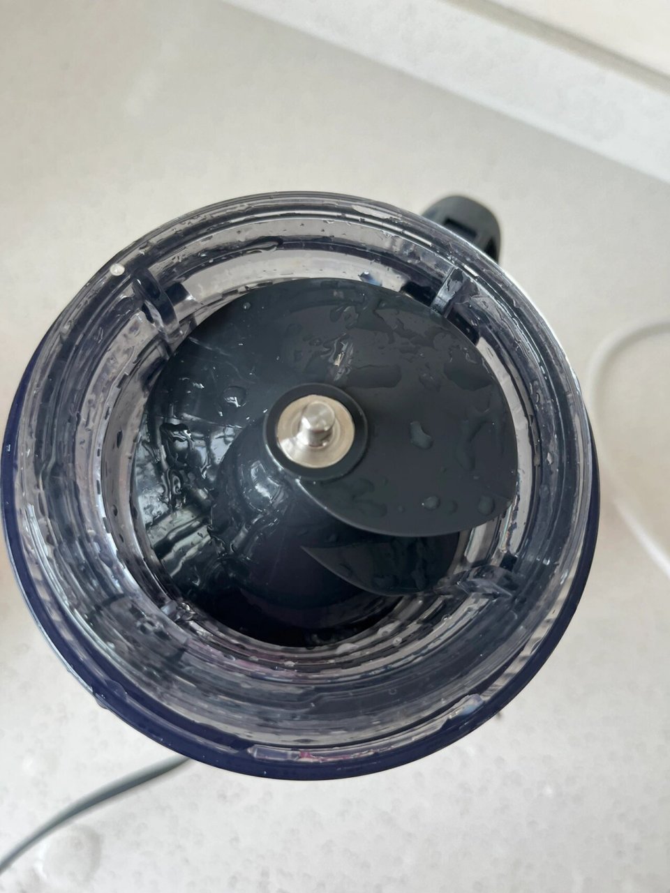 用摩飞迷你榨汁机榨石榴汁如何 之前喝过一次石榴汁久久不能忘怀 买了