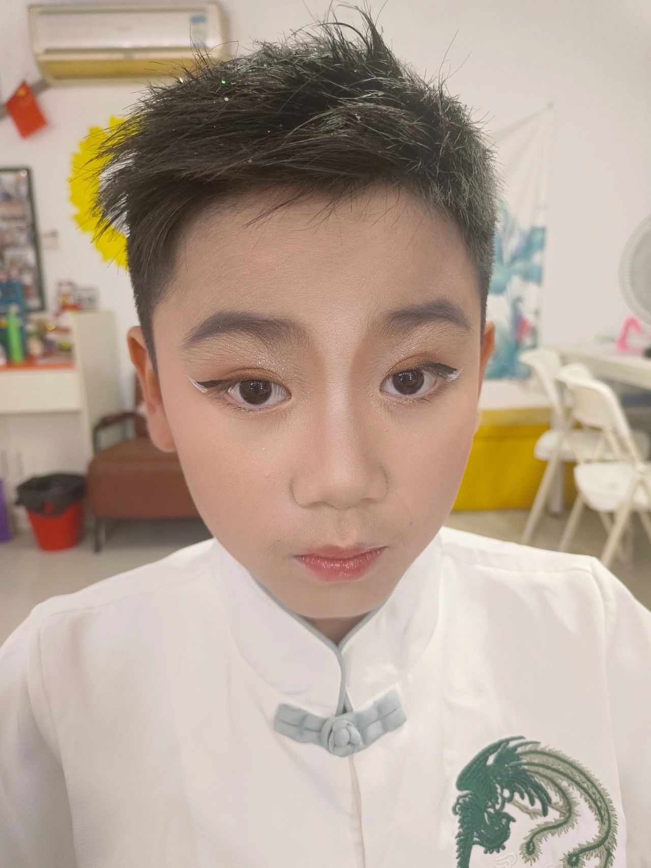 男童汉服舞台妆