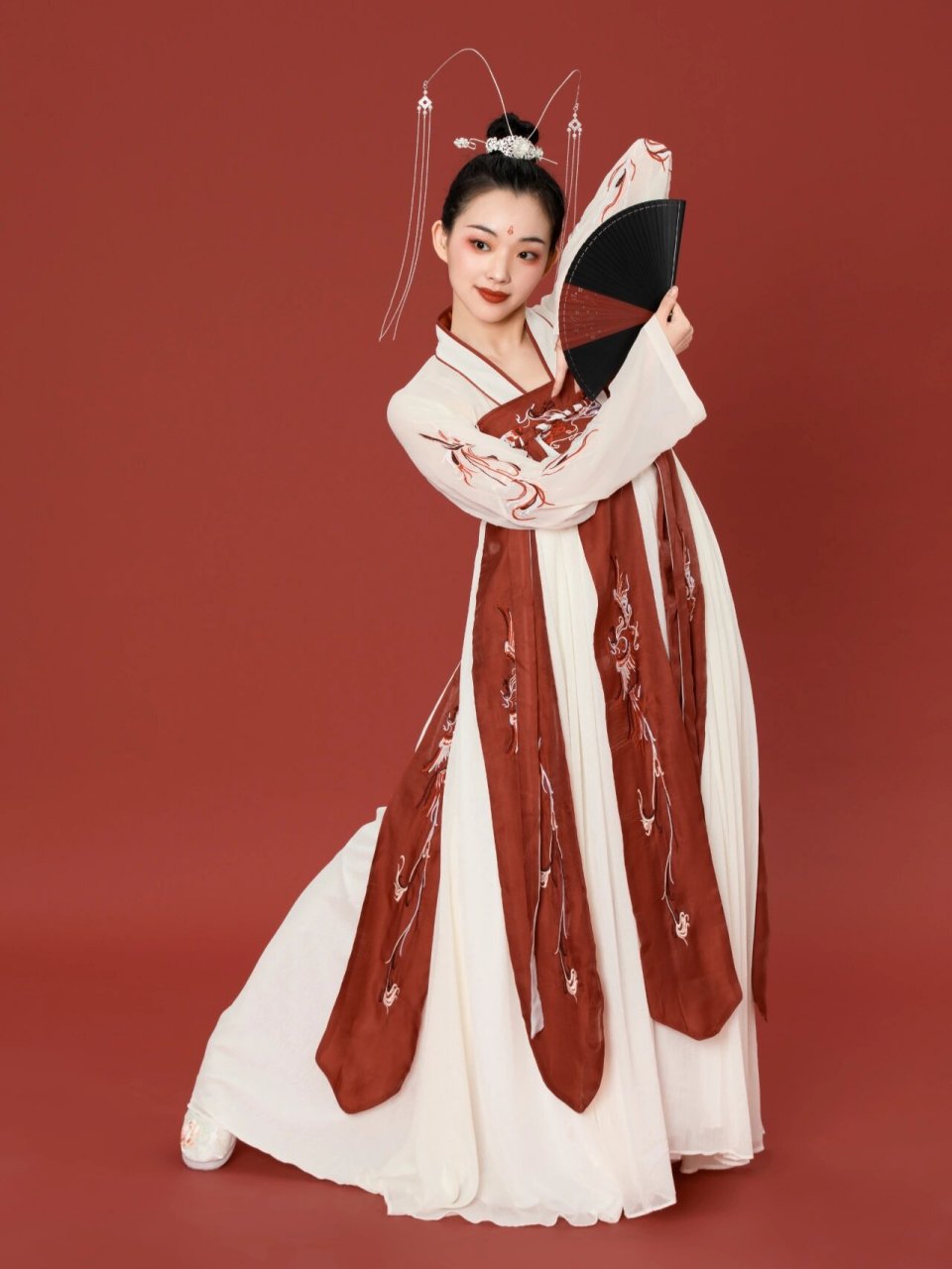 78汉服女生舞蹈 7315今日人体素材: 衣袂翩翩的古装舞蹈小姐姐