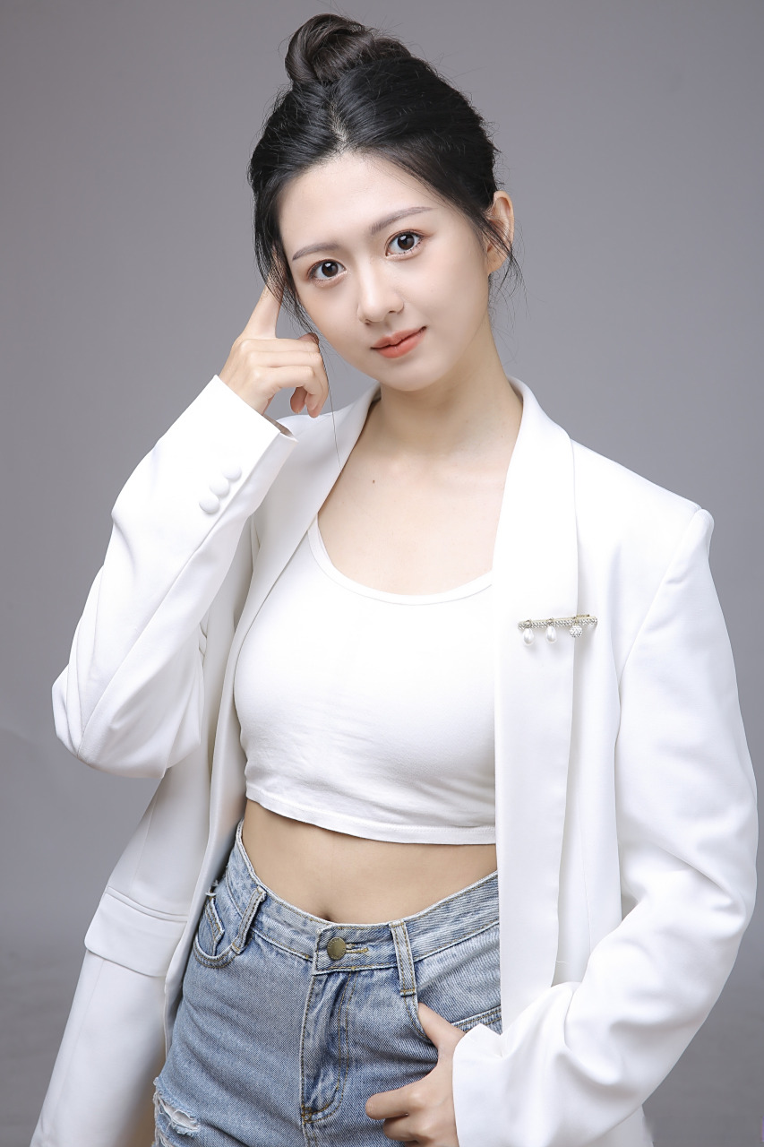 于杨梓# 新的照片