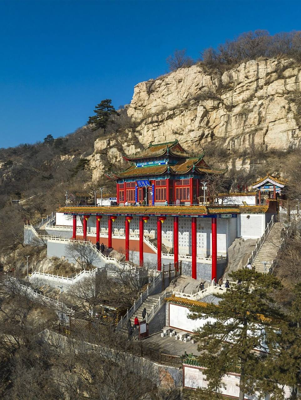 锦州-青岩寺(歪脖老母) 青岩寺风景区,位于辽宁省锦州北镇市常兴店镇