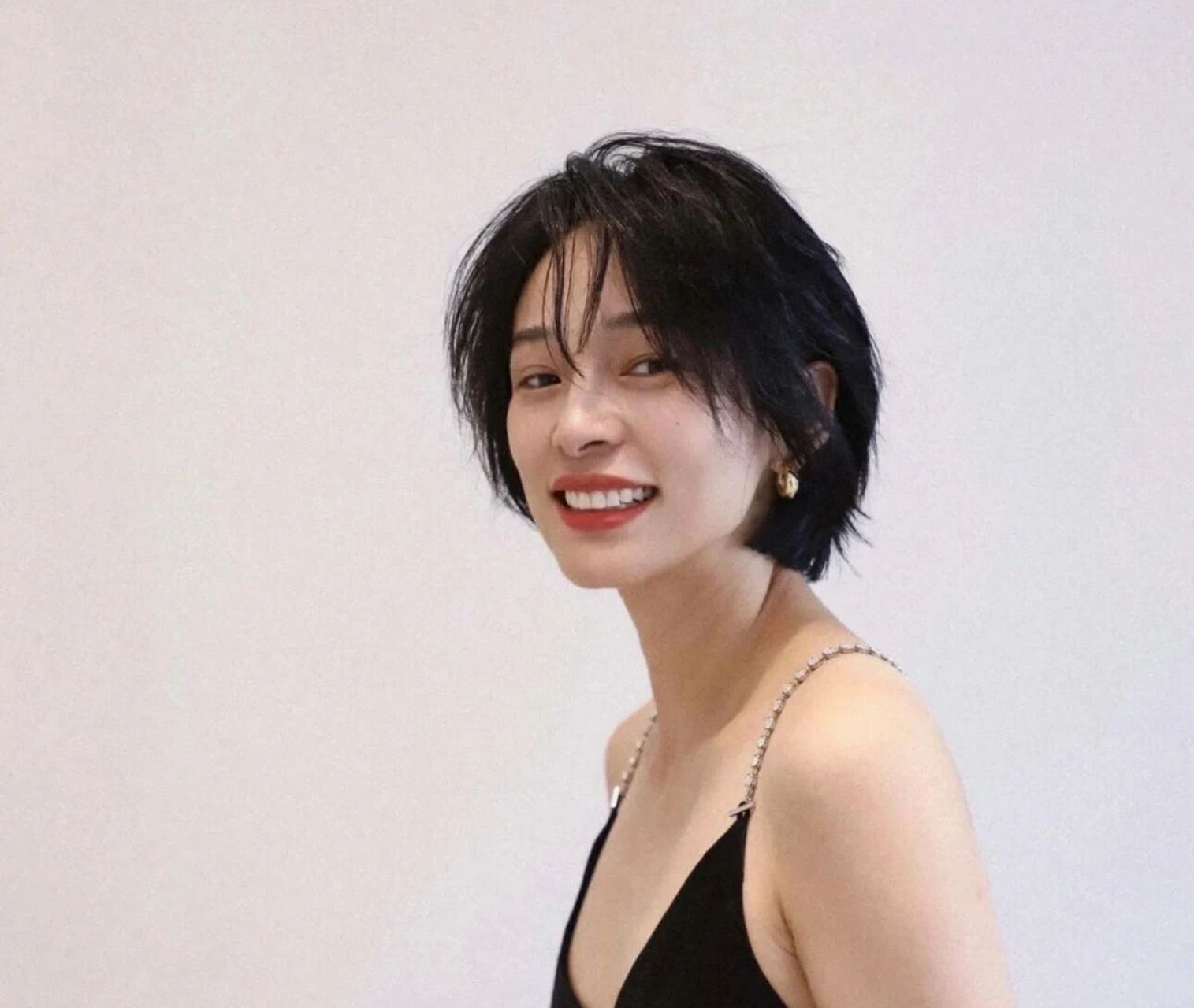 2023秋季新款发型 日系短发#女生超短发发型 2023秋季新款发型 日系