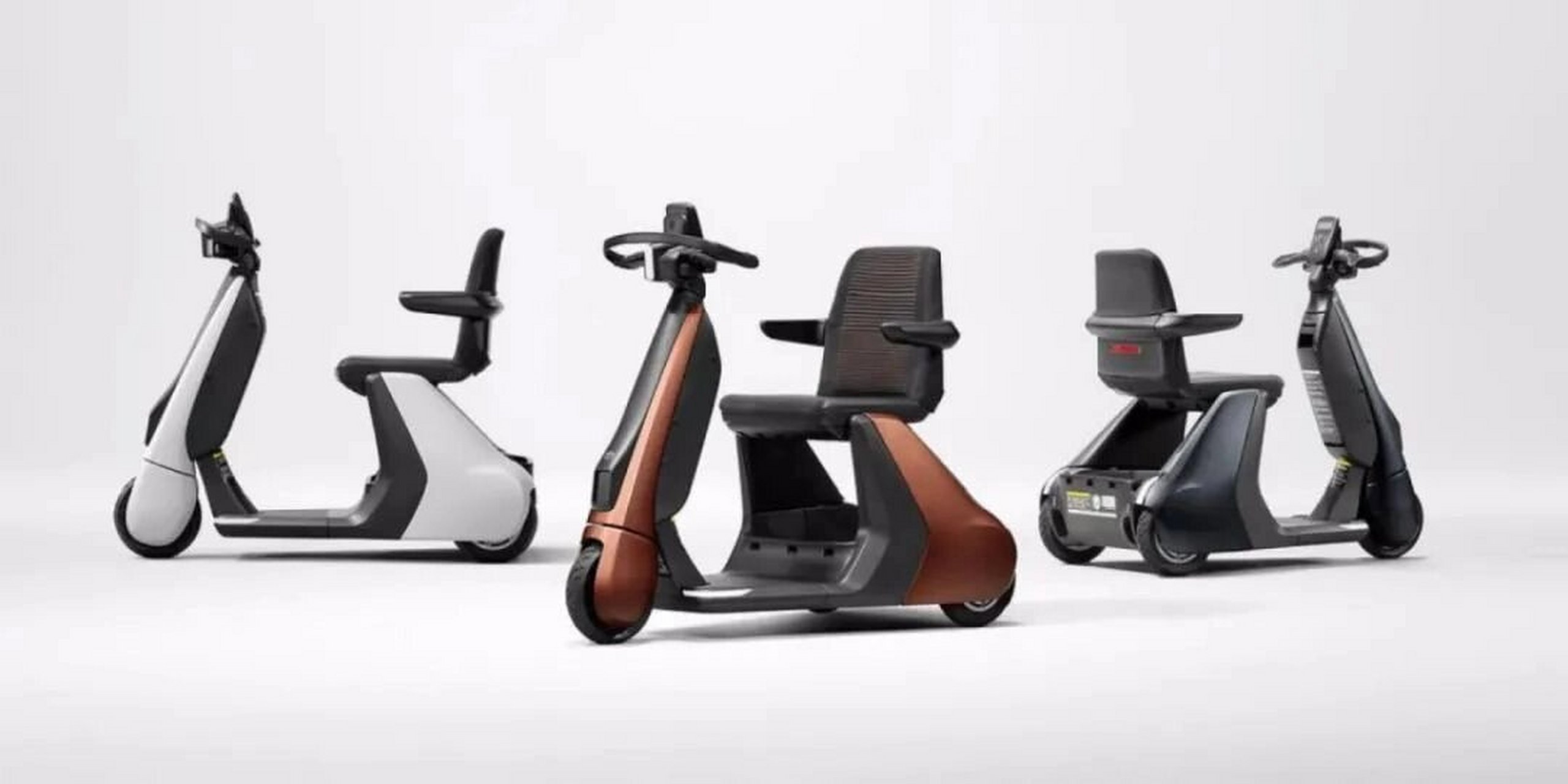 地方电动轮椅走上了街头,而丰田最近推出了新款电动三轮轮椅c walk s