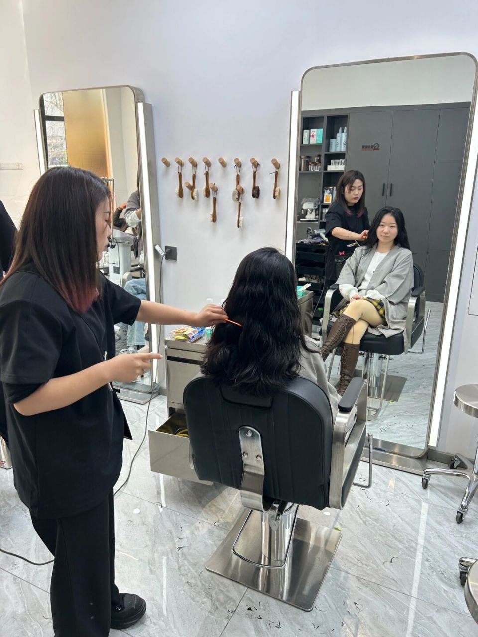 大连理发店推荐|还得是女理发师更懂女人91 92og salon造型(印象