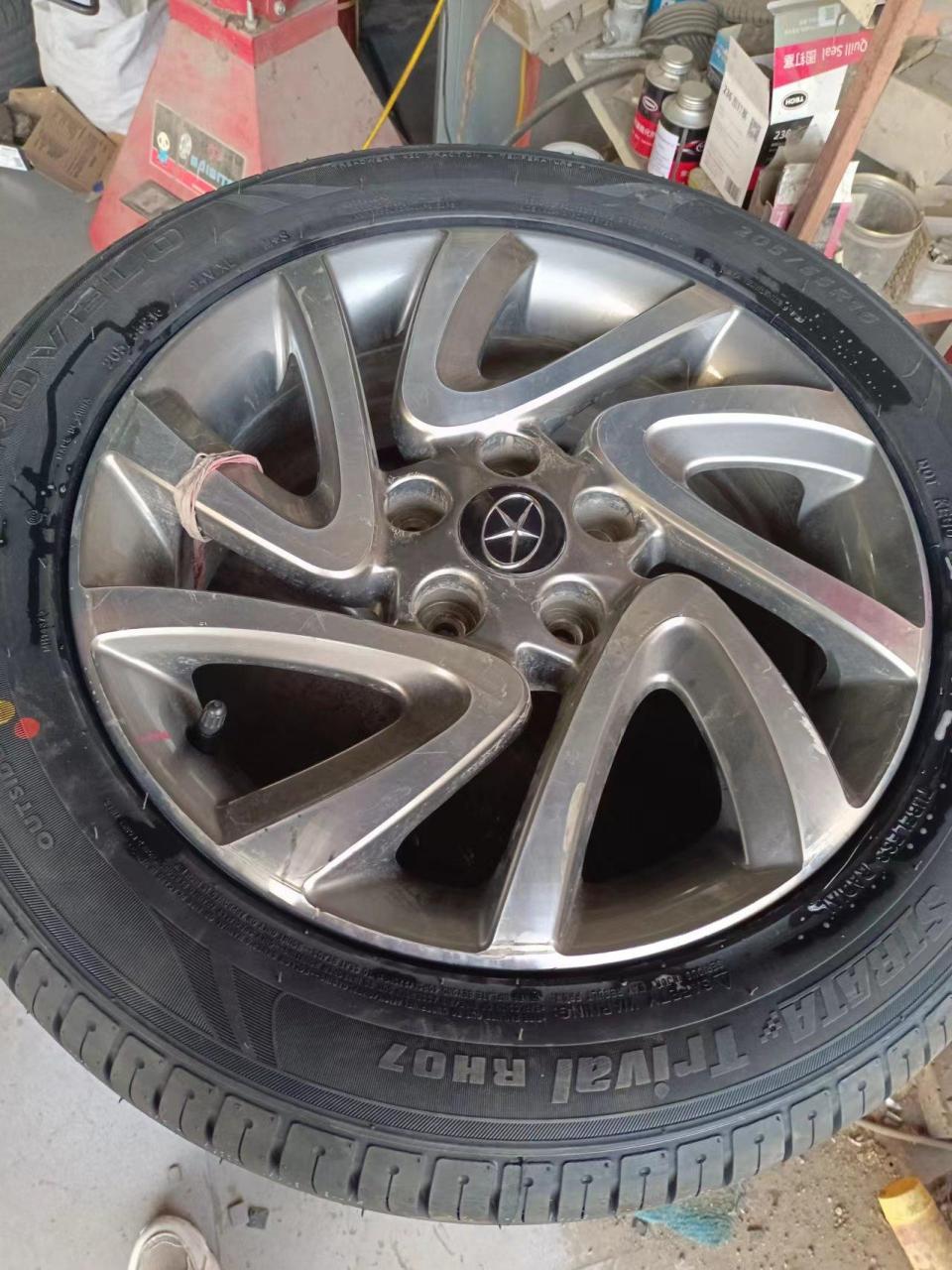 瑞风s3选择安装锐科途2055516轮胎