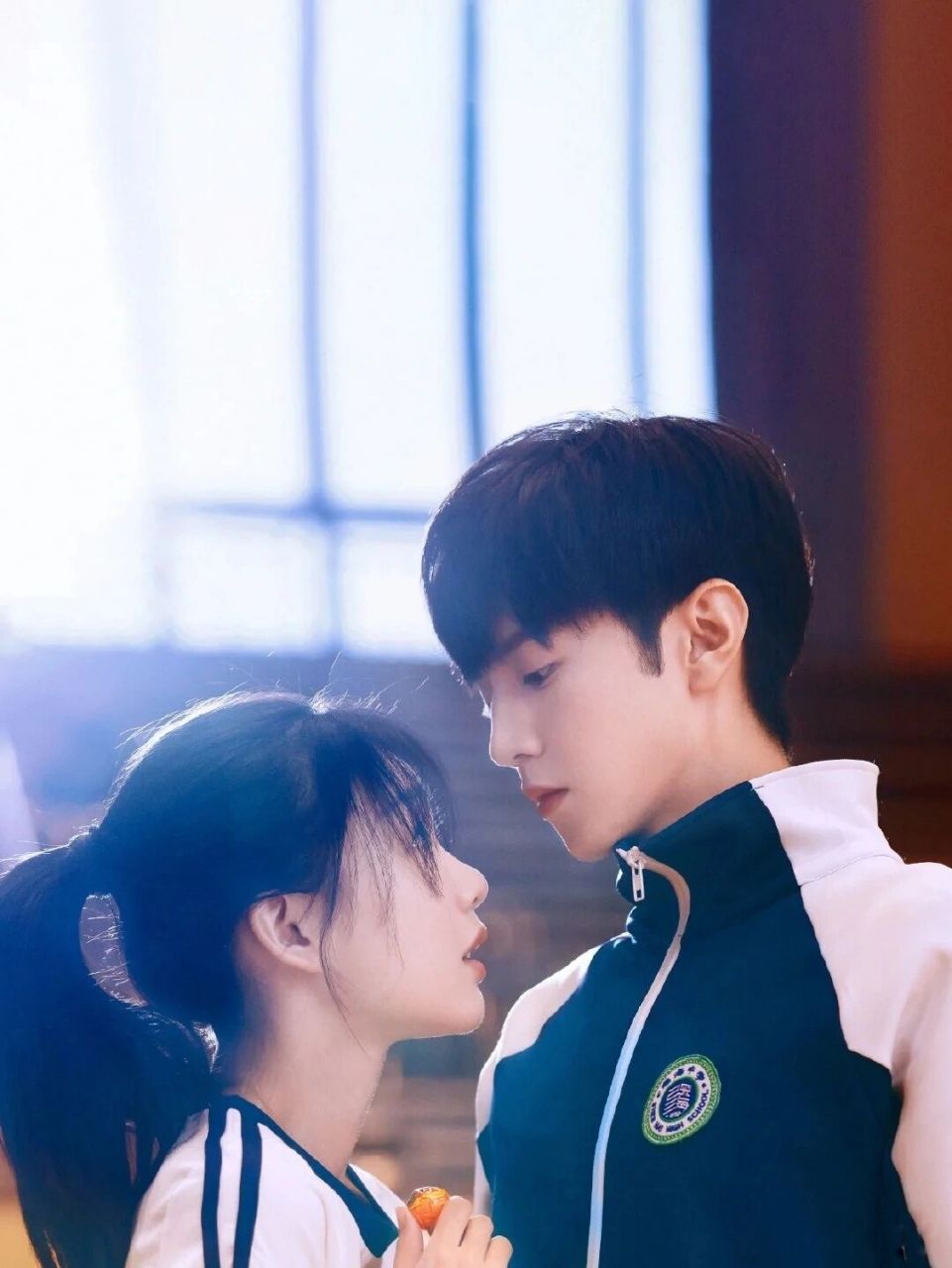 陈哲远的周斯越真的很爱7815 二话不说!直接看图!