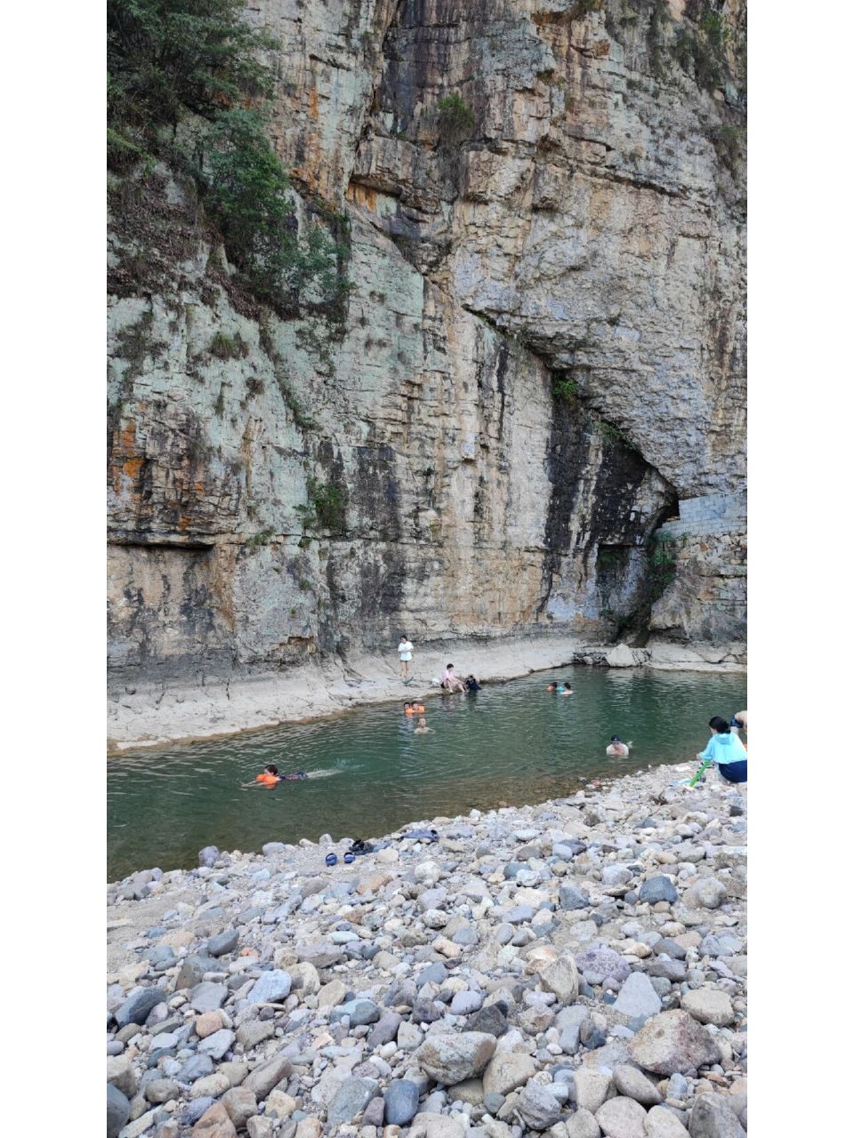 嵊州西施岩村,风景很美.