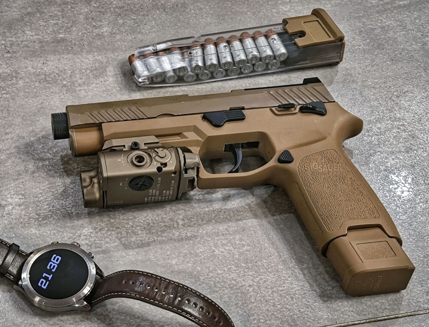 反吹玩具sig-p320全家桶 摆拍自己的两款蓝星p320反吹玩具 1.