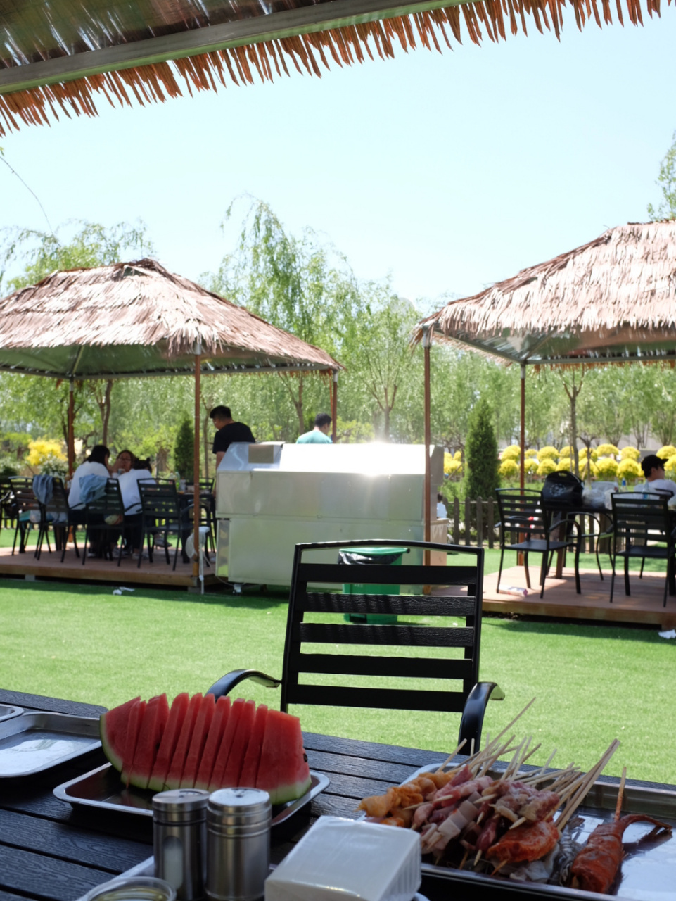 北京周边自驾游|上庄水库烧烤露营 在上庄水库附近装修很新的自助烧烤