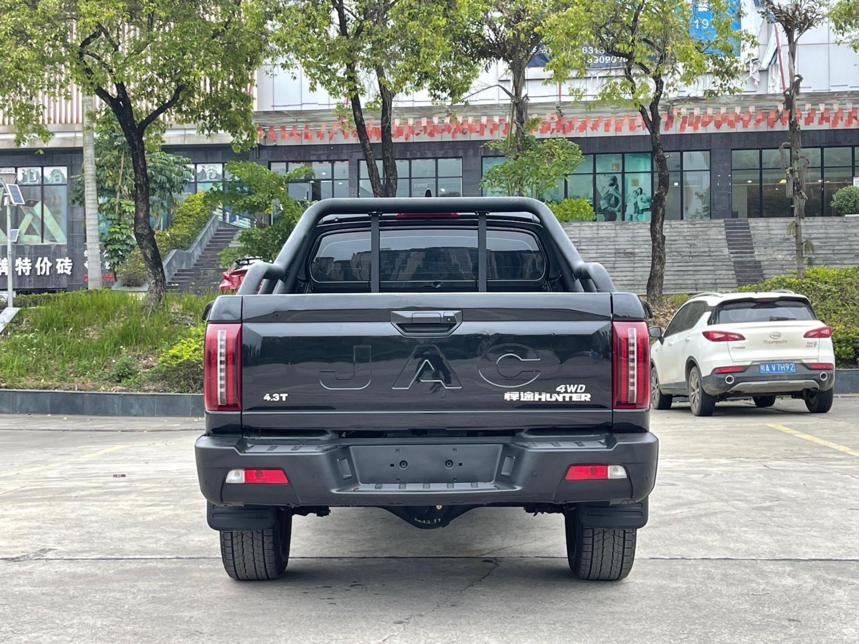 江淮悍途霸气四驱大皮卡车,2.