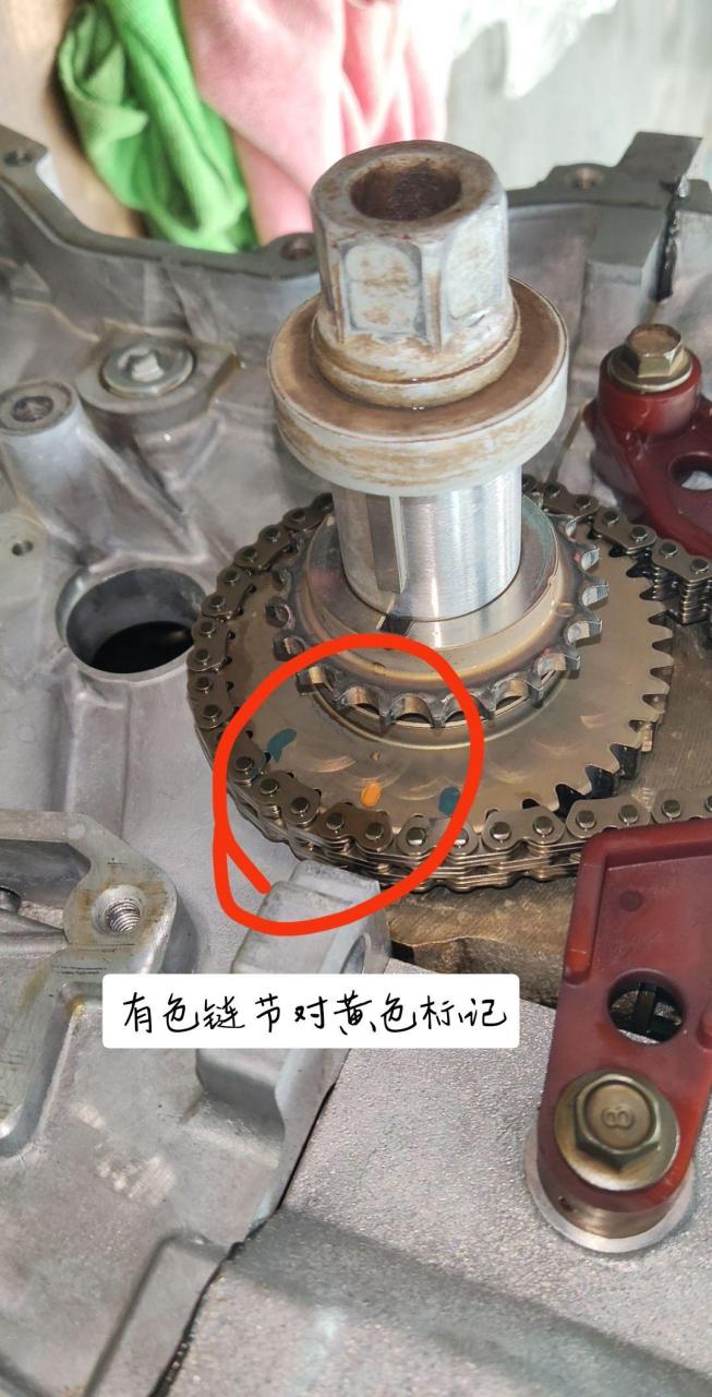 13年现代新胜达2.4l g4kj发动机 正时点 平衡轴正时点!